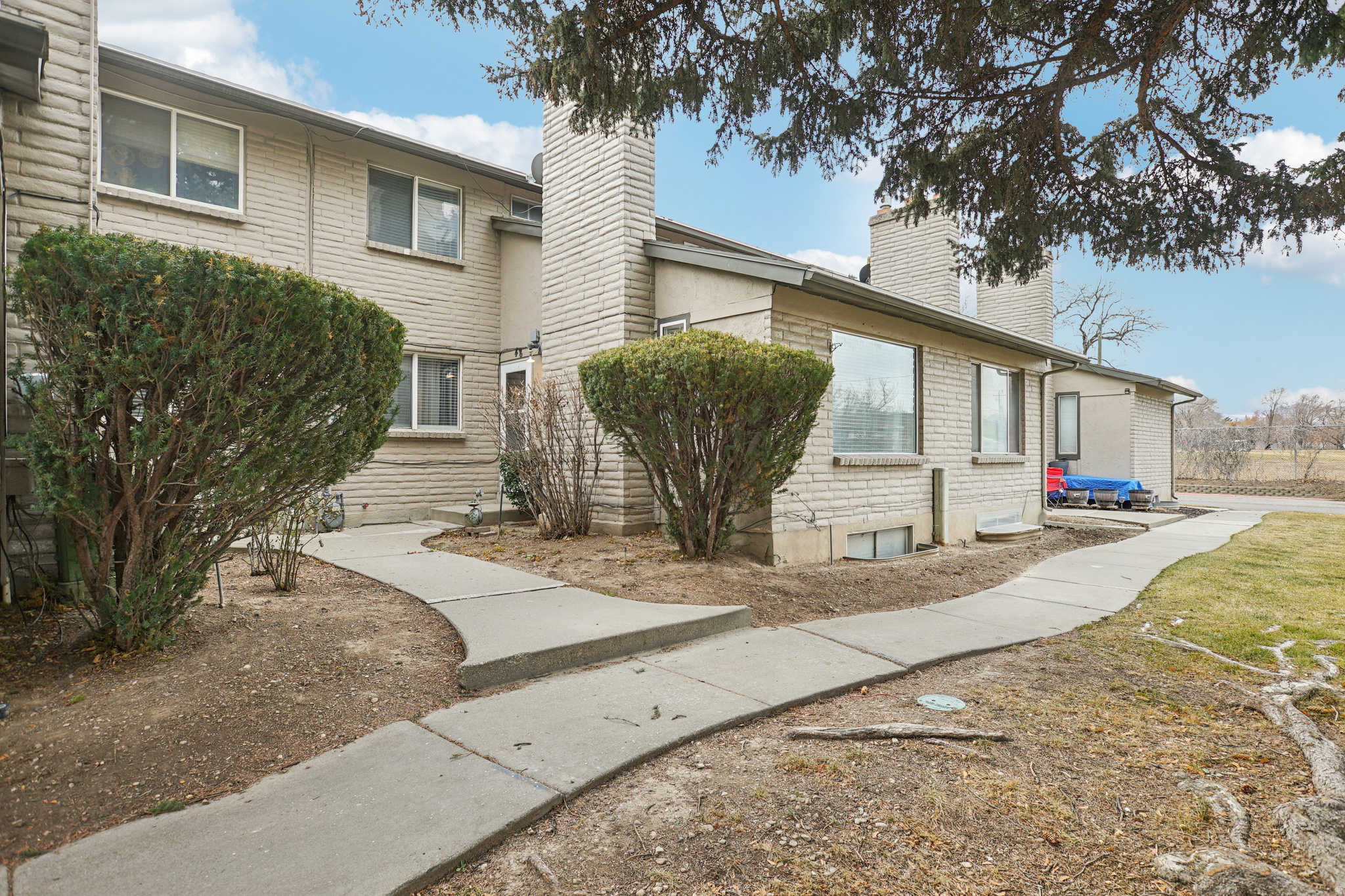 48 SAN RAFAEL CT #48