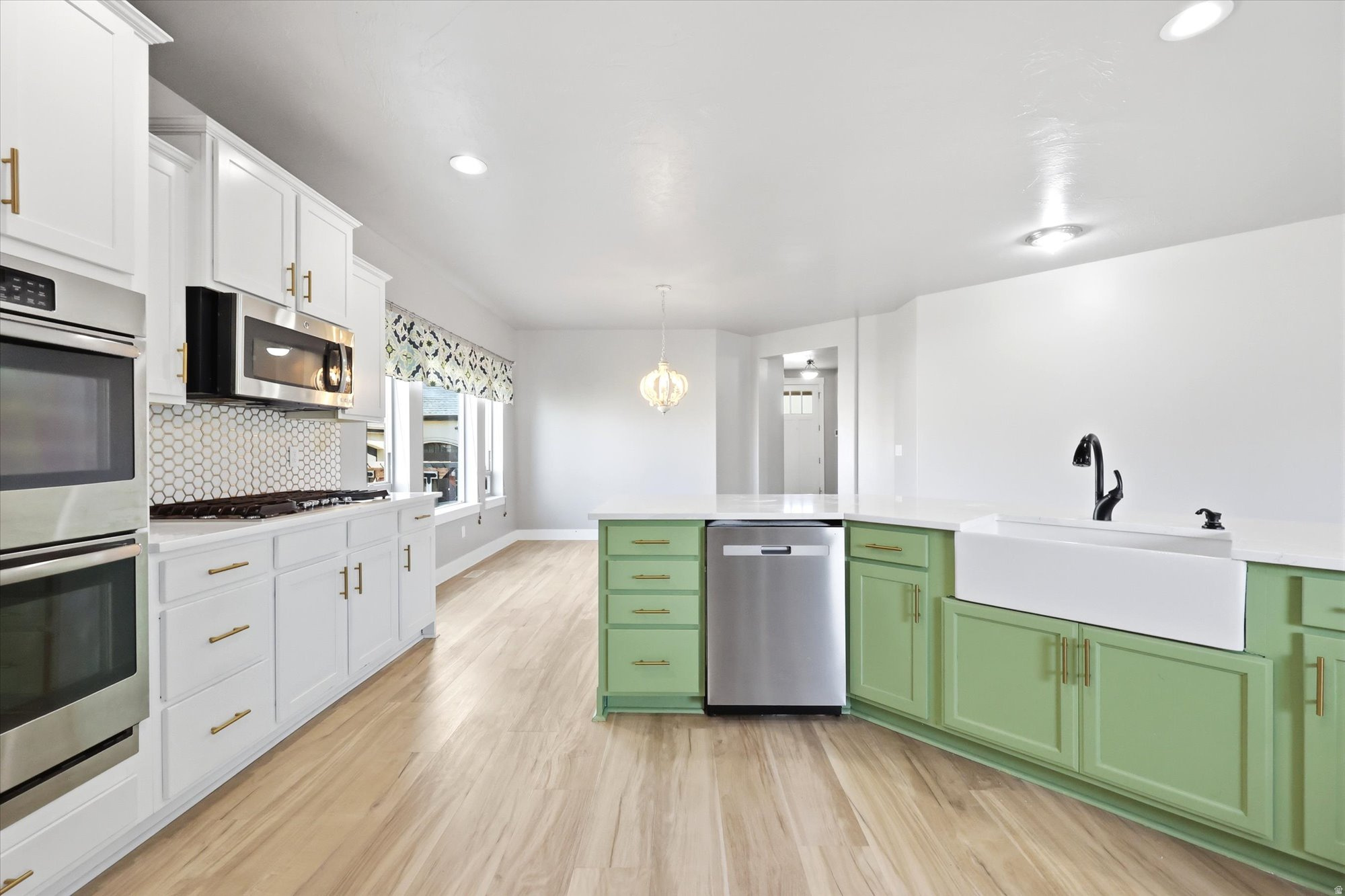 15198 S MULE TRAIN DR