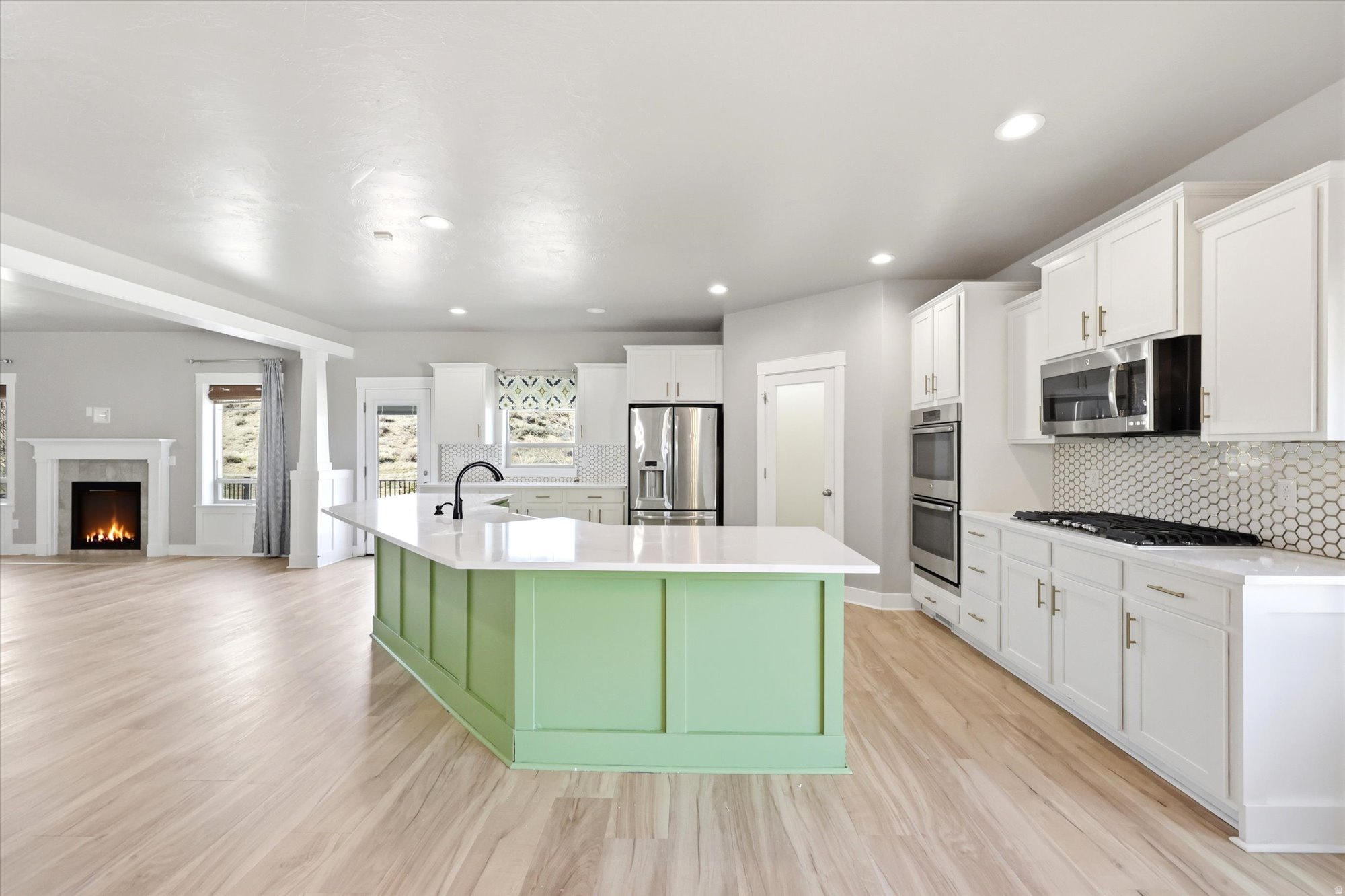 15198 S MULE TRAIN DR