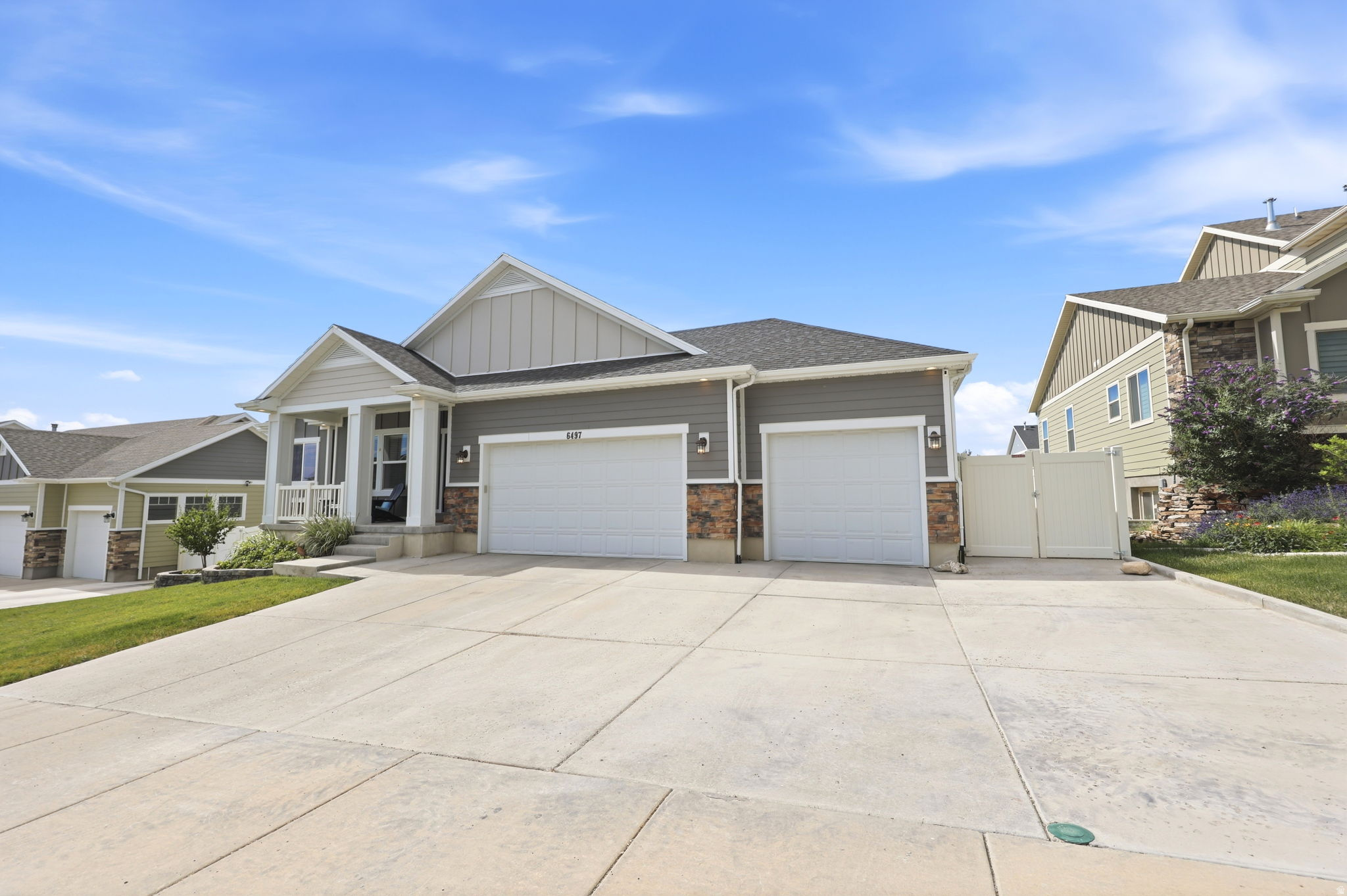 6497 W SUNNY MAPLE WAY