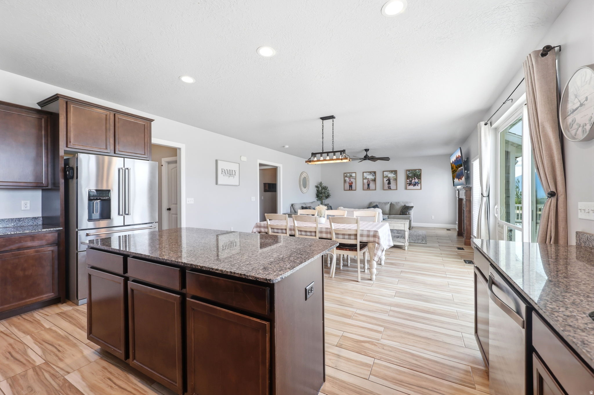 6497 W SUNNY MAPLE WAY