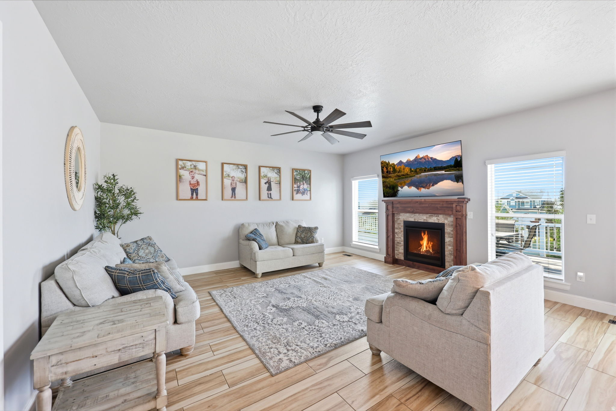 6497 W SUNNY MAPLE WAY