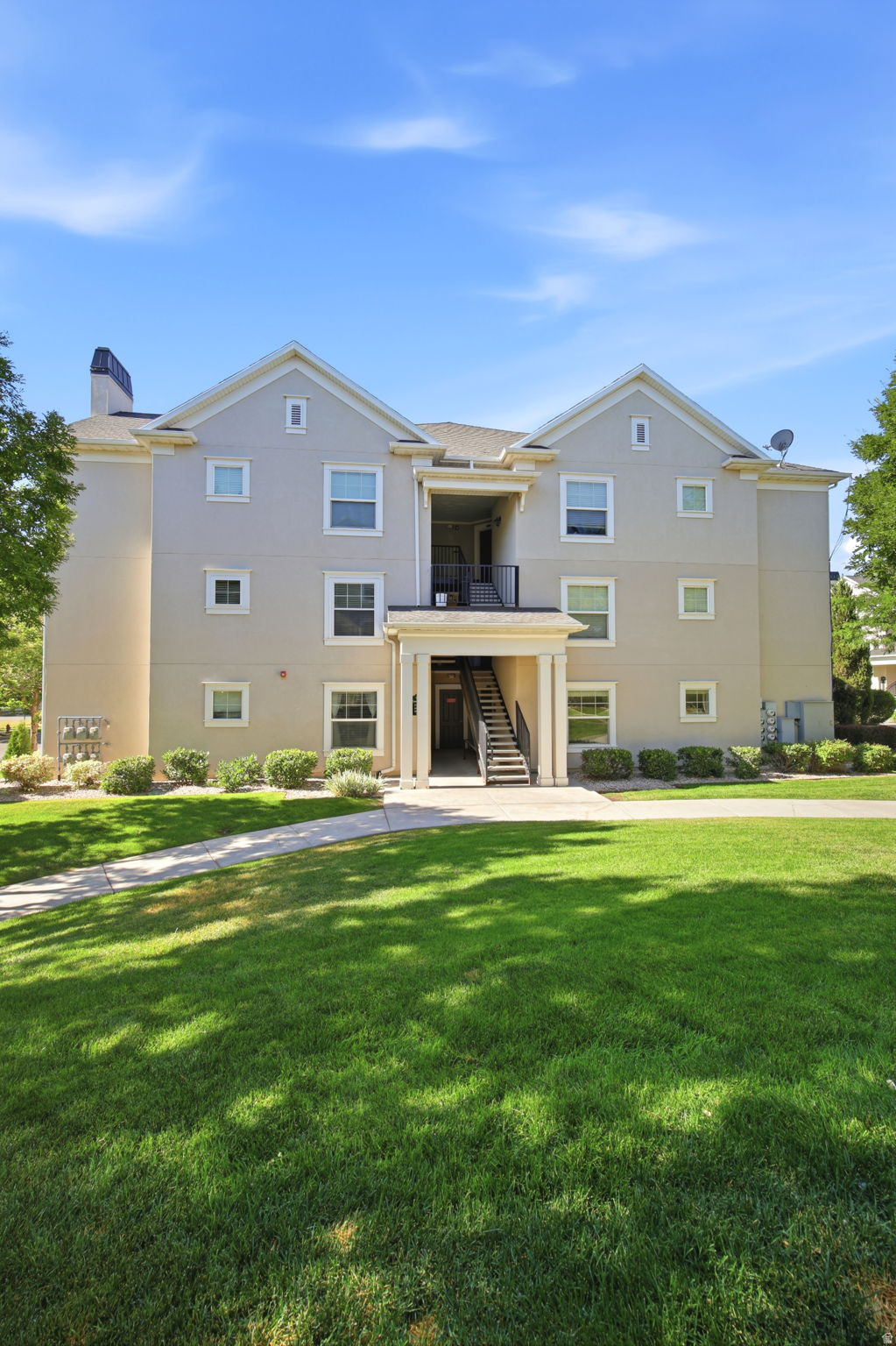 11776 S GRANDVILLE AVE #101