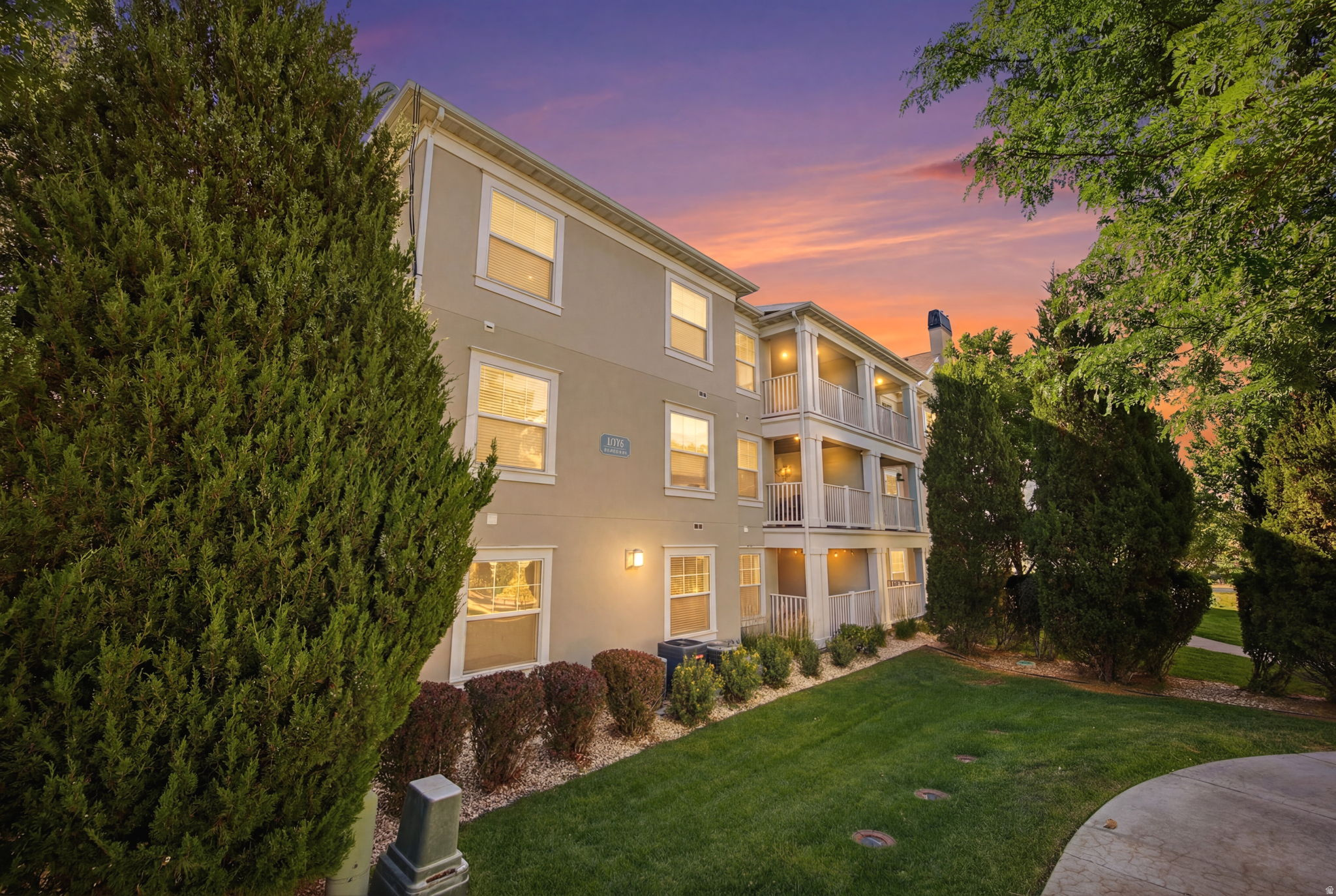 11776 S GRANDVILLE AVE #101