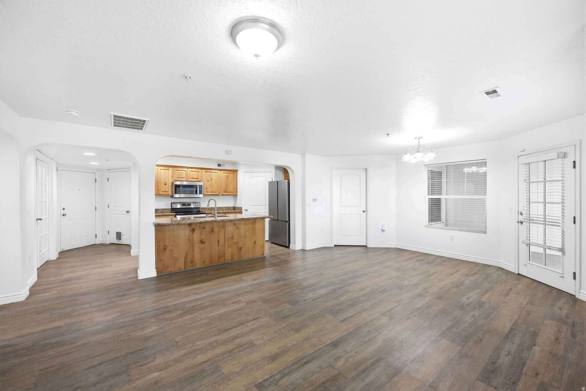 11776 S GRANDVILLE AVE #101