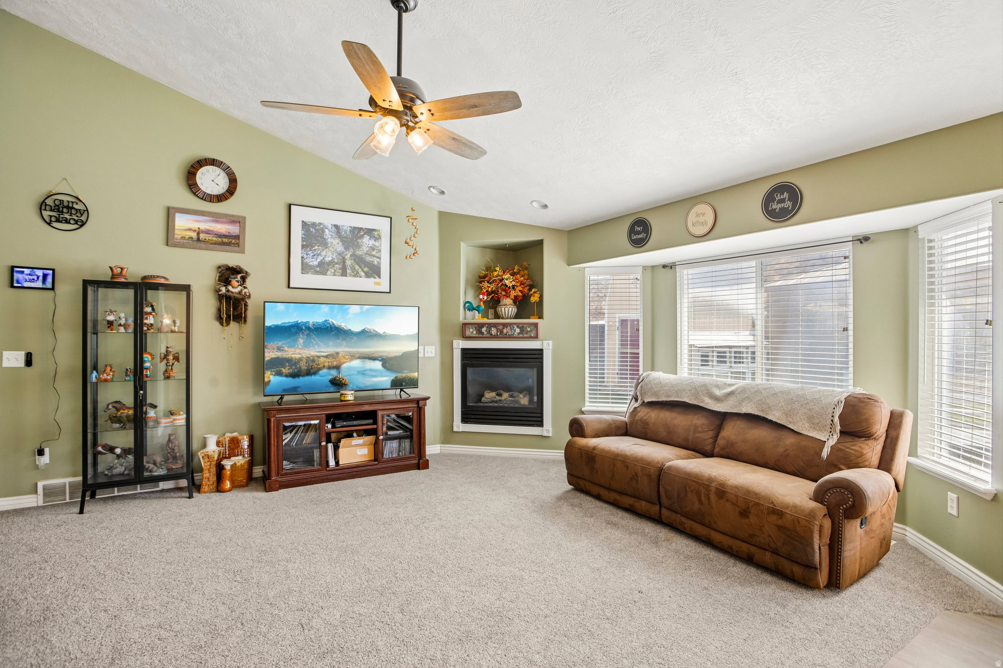 7363 N UTE DR