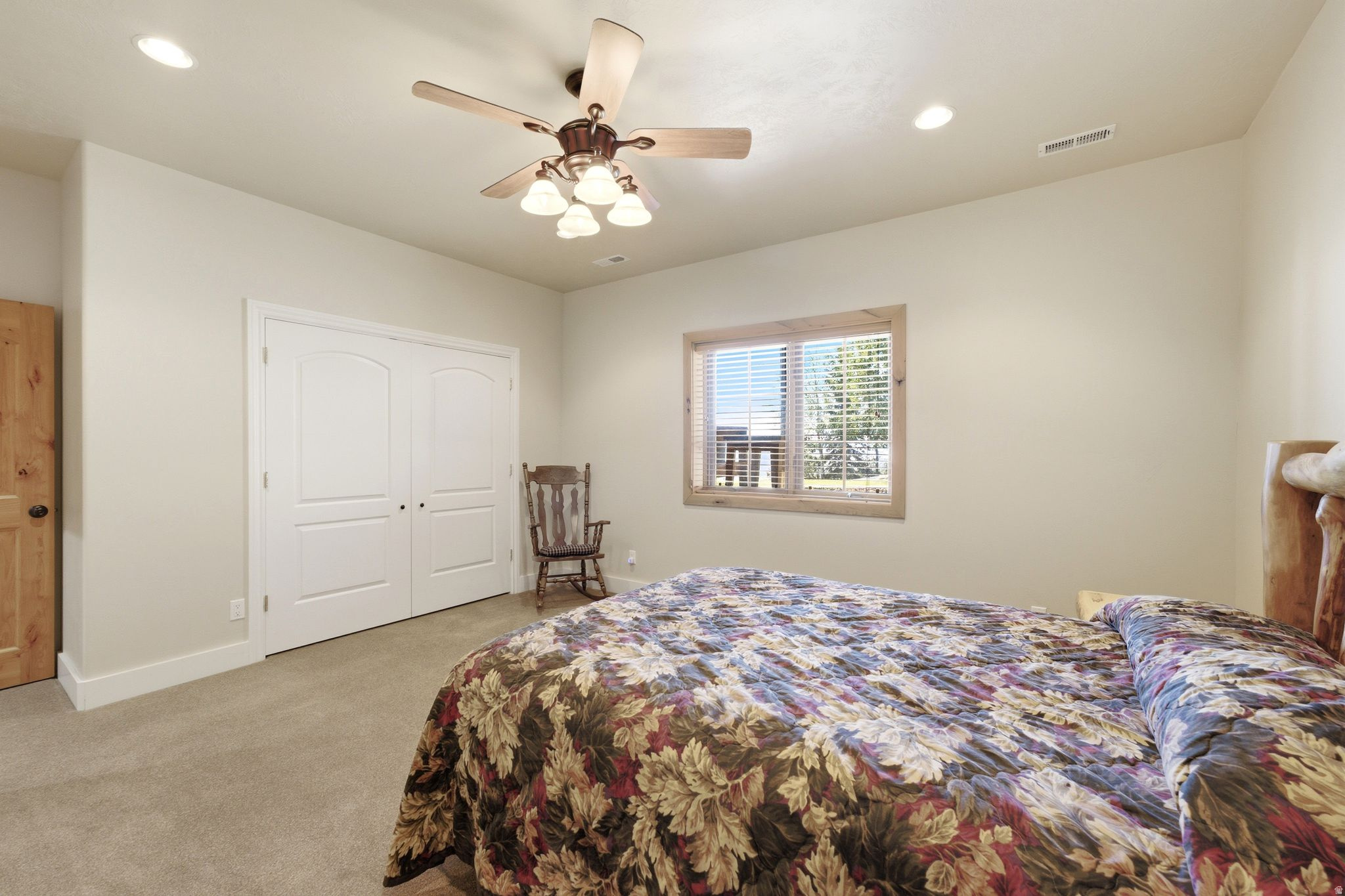 2449 S PAINT BRUSH DR