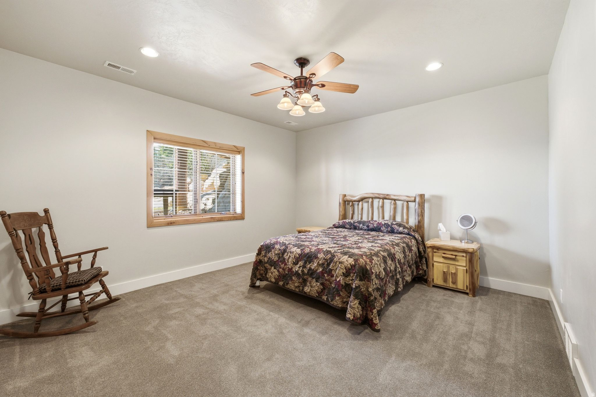 2449 S PAINT BRUSH DR