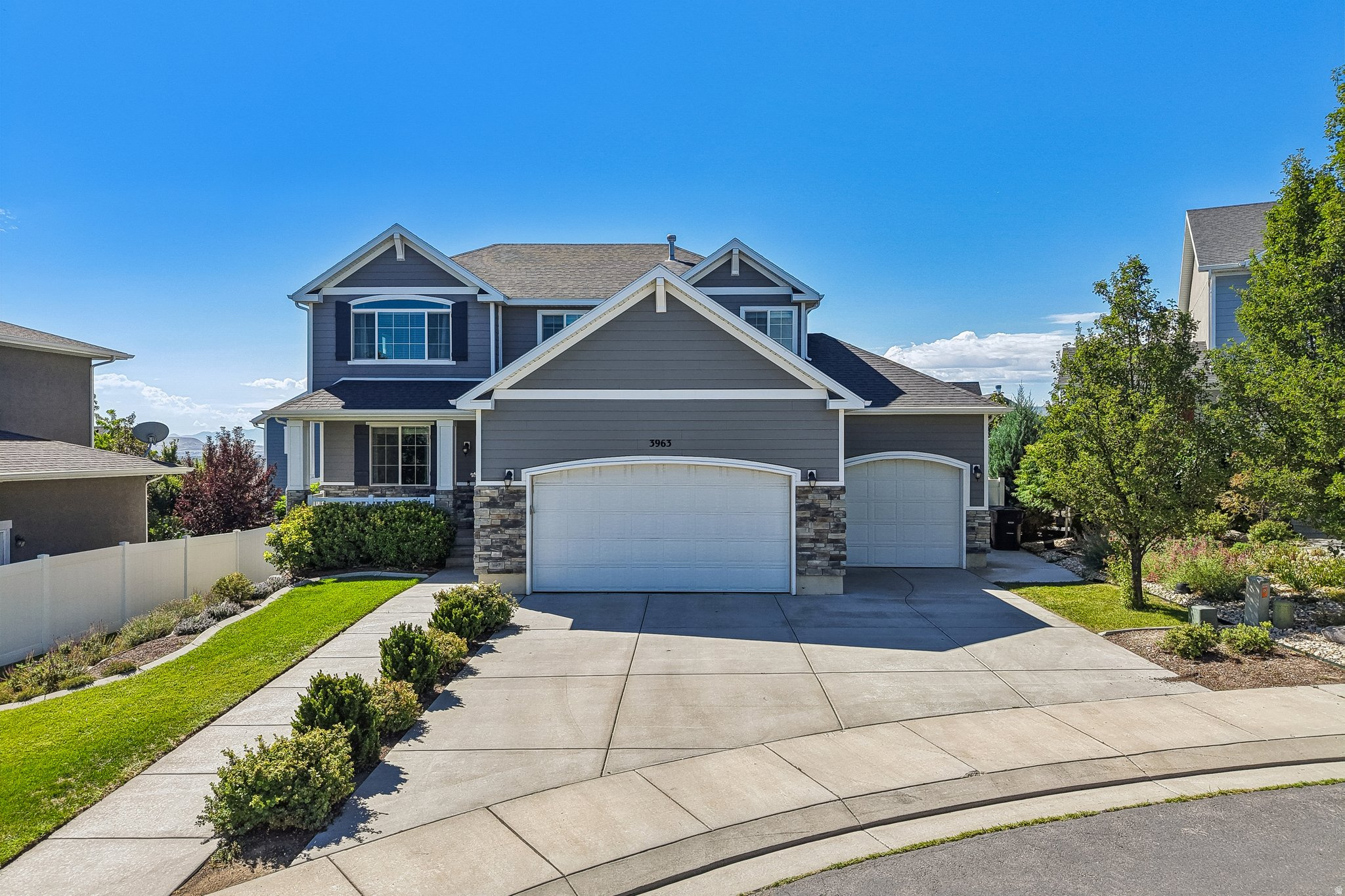3963 W SAHARA DUNE DR