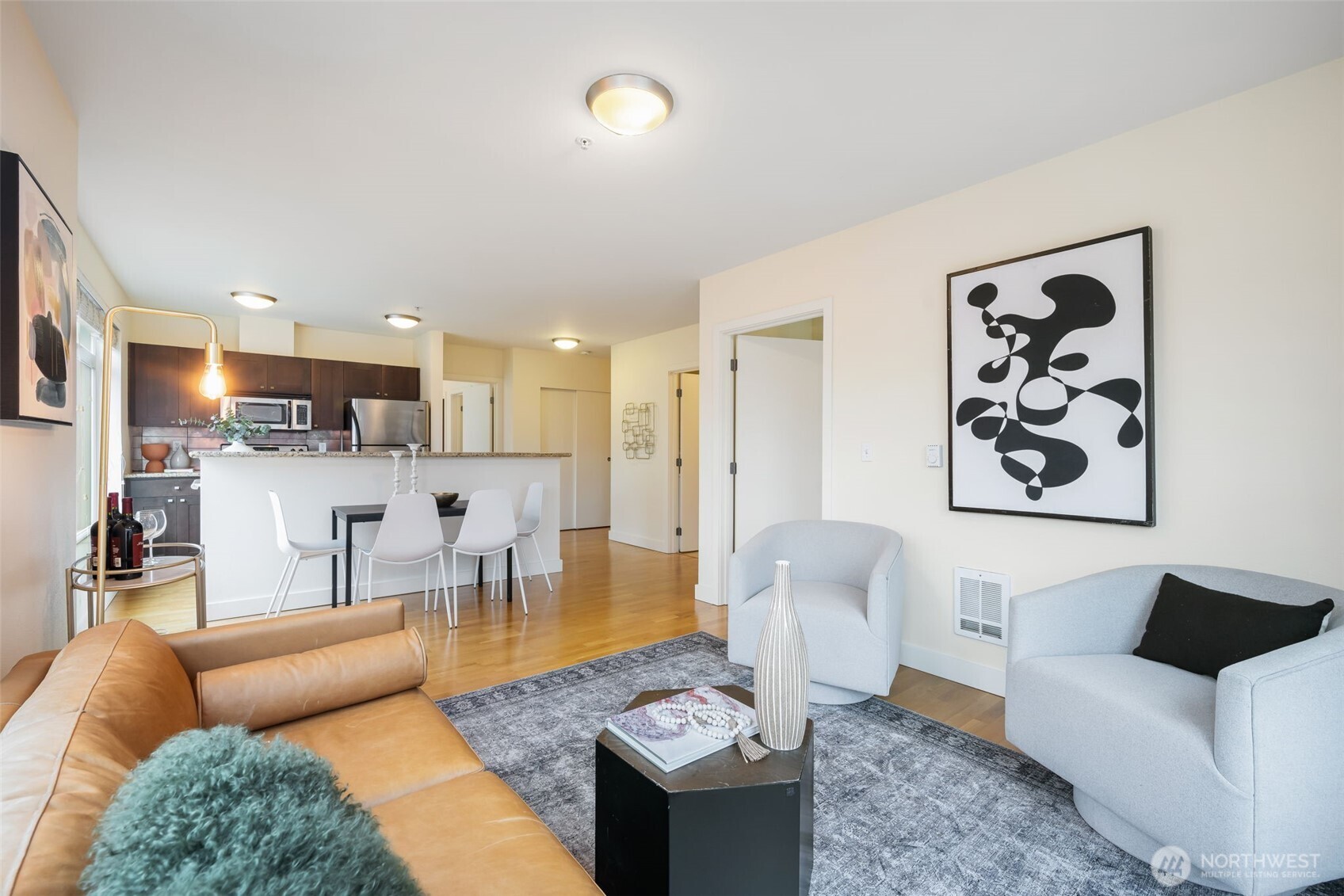 1610 Belmont Avenue Unit: 404
