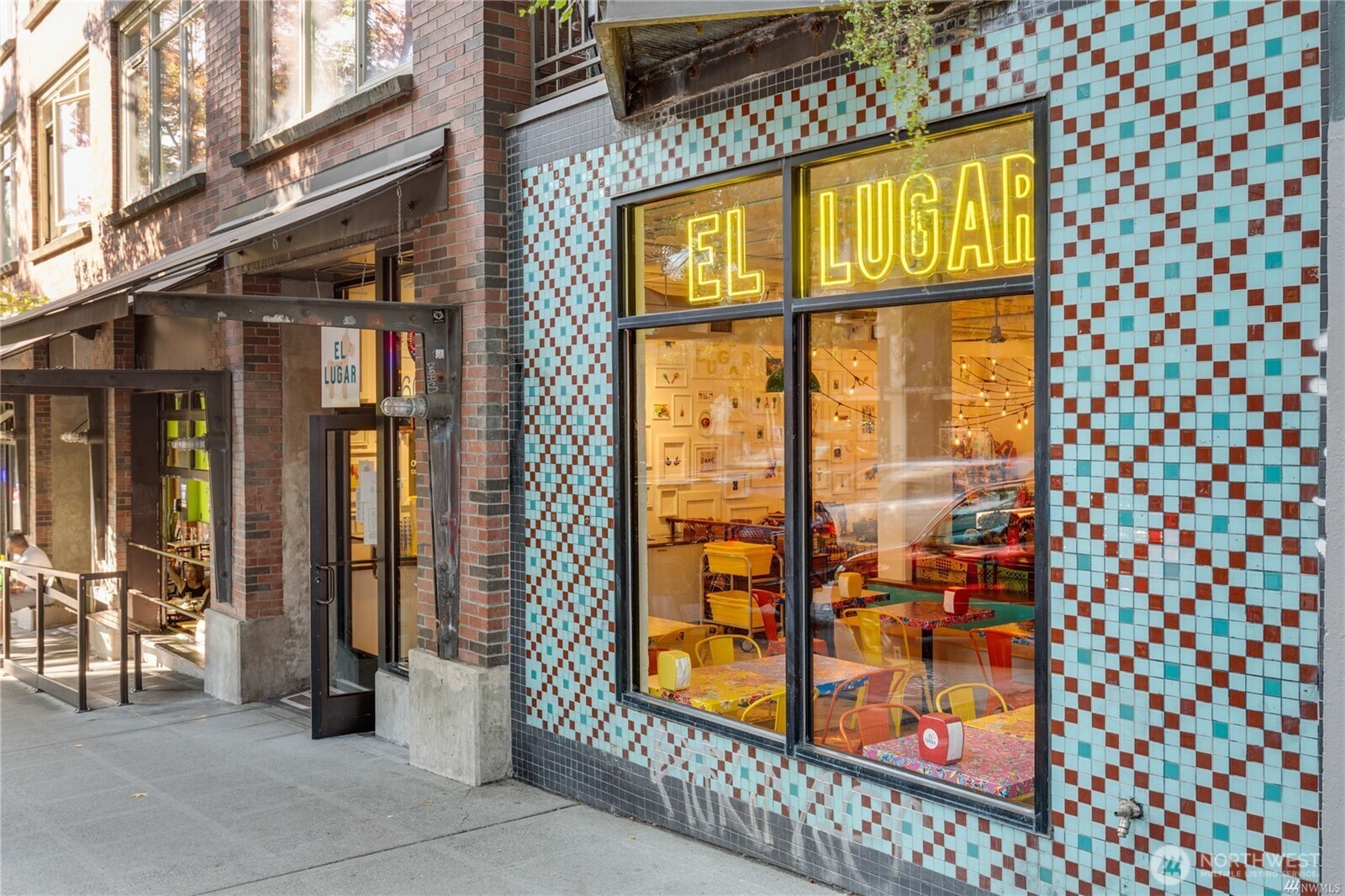 1610 Belmont Avenue Unit: 404