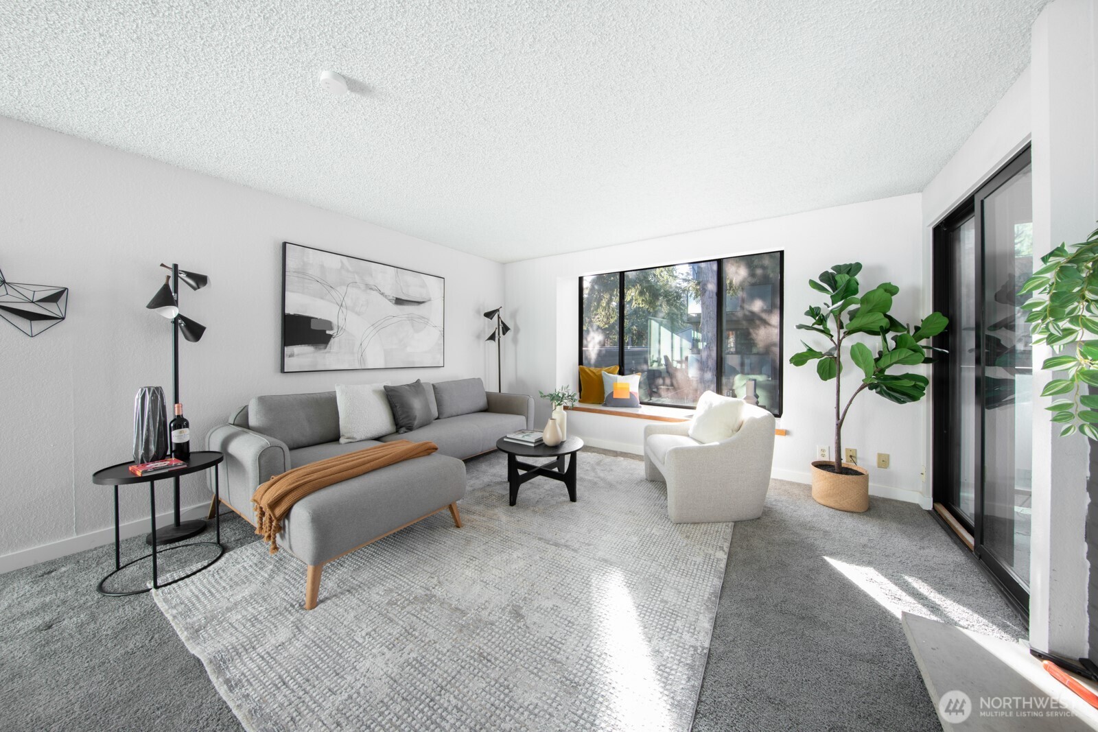 10545 Meridian Avenue N Unit: 201