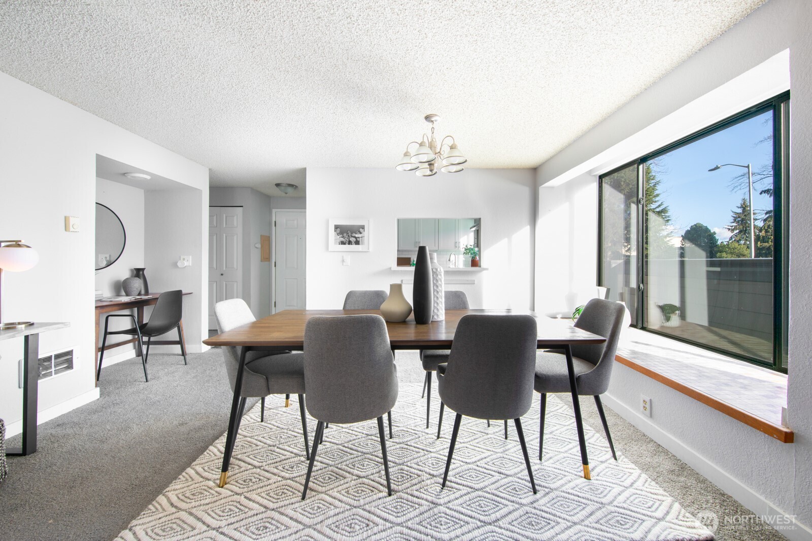 10545 Meridian Avenue N Unit: 201