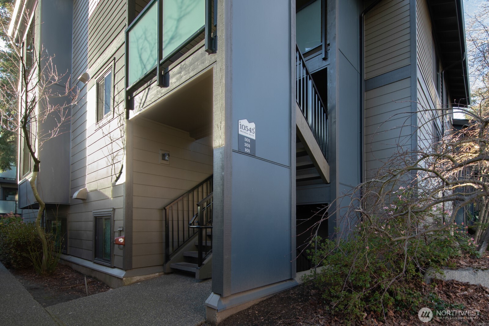 10545 Meridian Avenue N Unit: 201