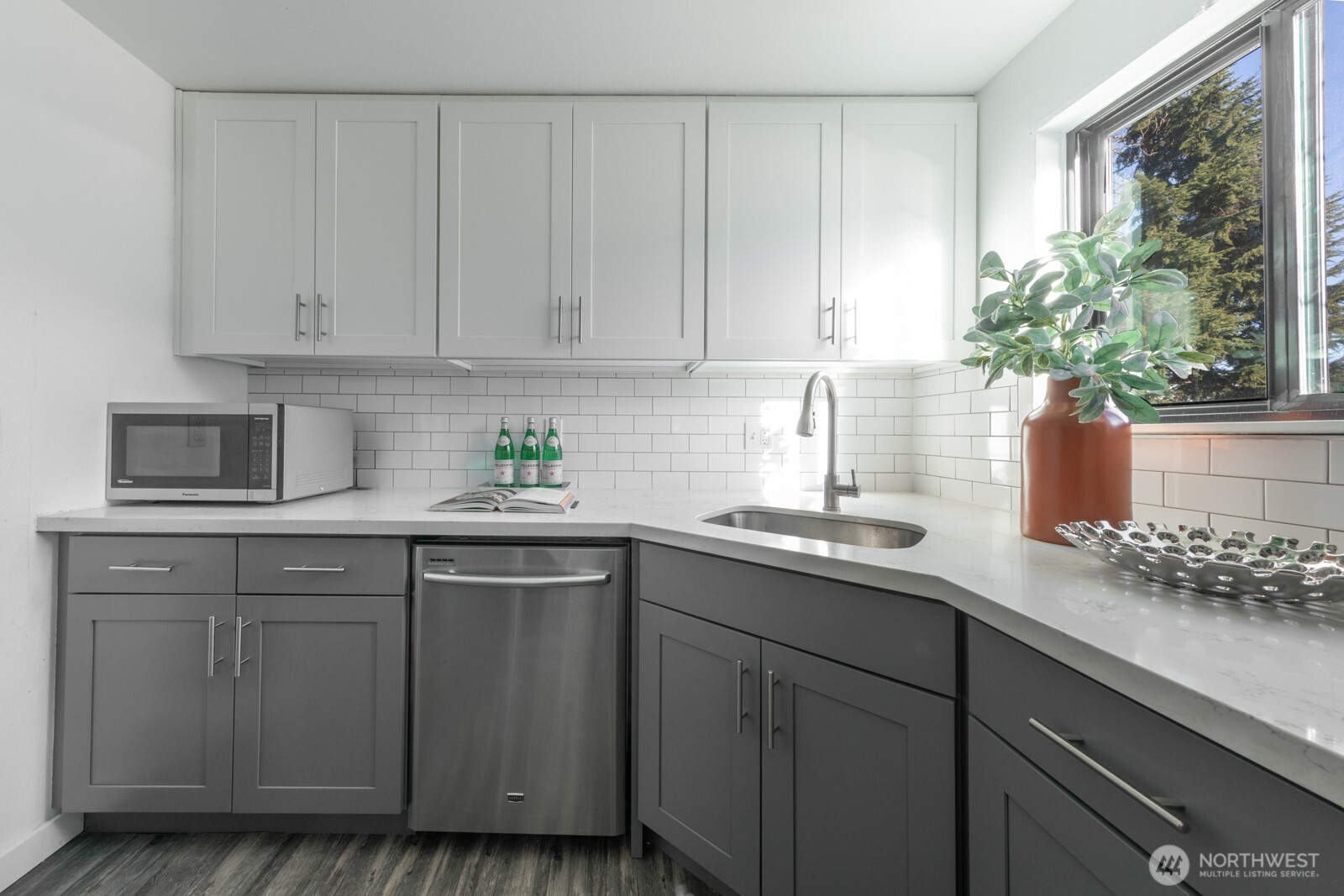 10545 Meridian Avenue N Unit: 201