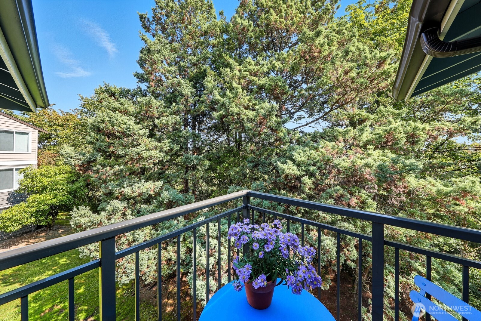 7573 Old Redmond Road Unit: 12