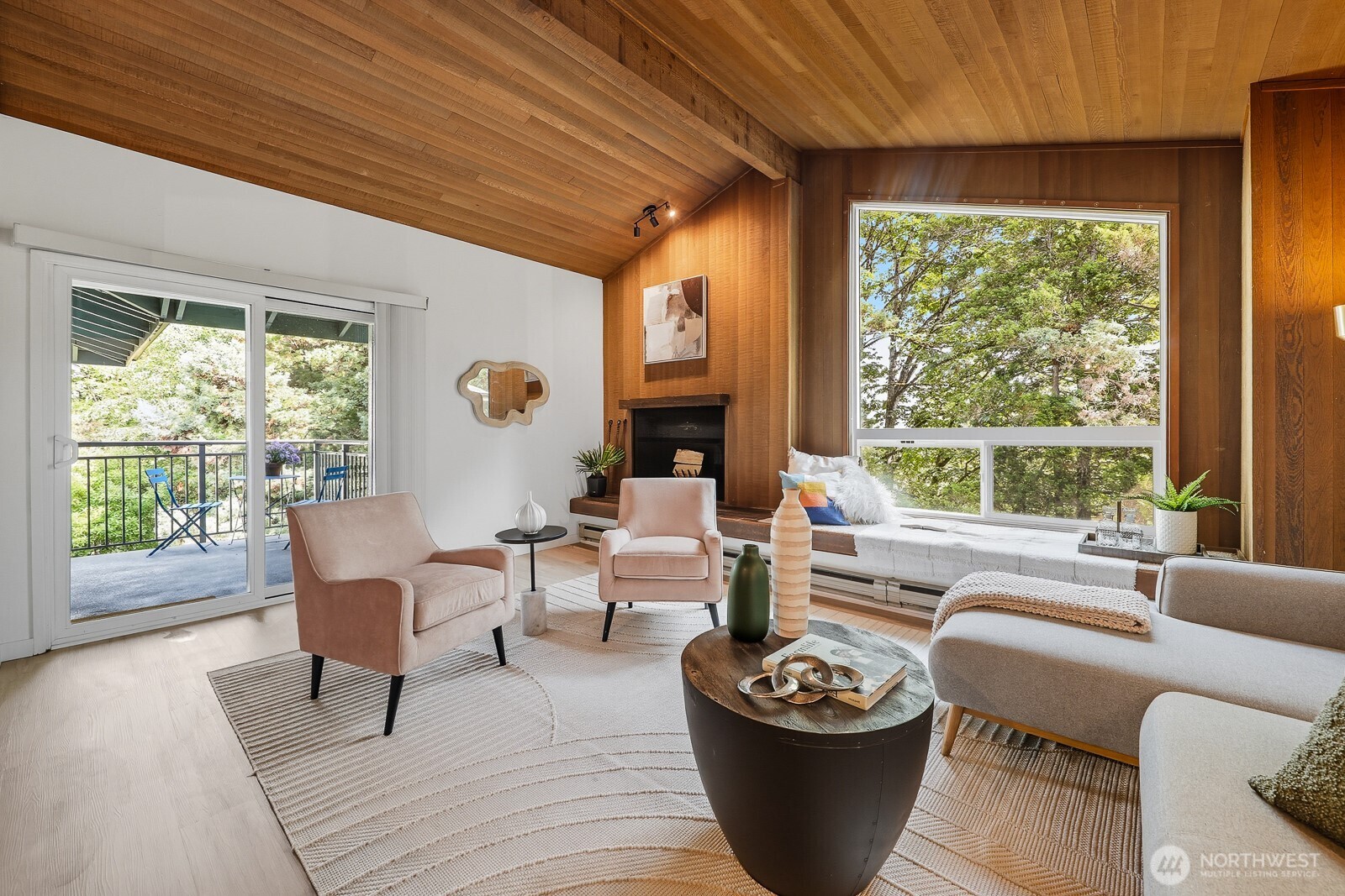 7573 Old Redmond Road Unit: 12