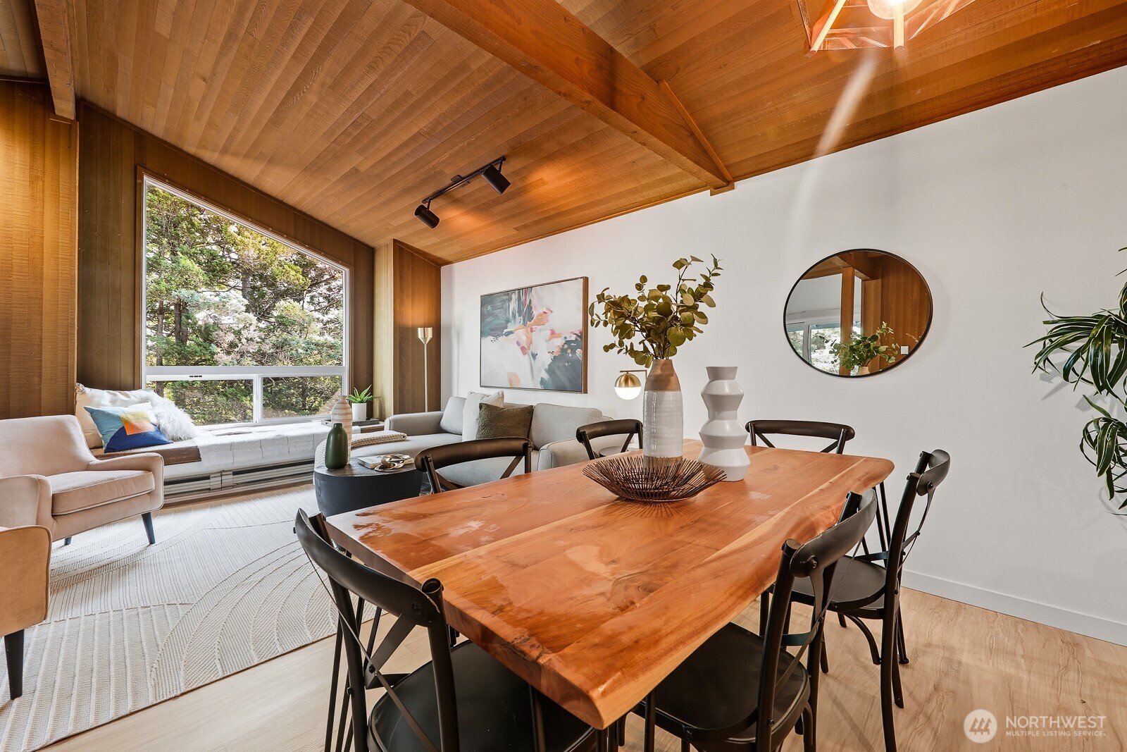 7573 Old Redmond Road Unit: 12