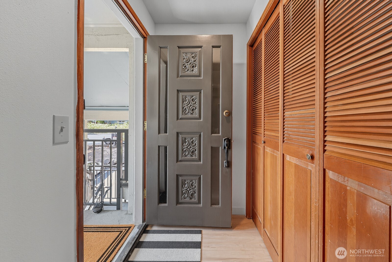 7573 Old Redmond Road Unit: 12