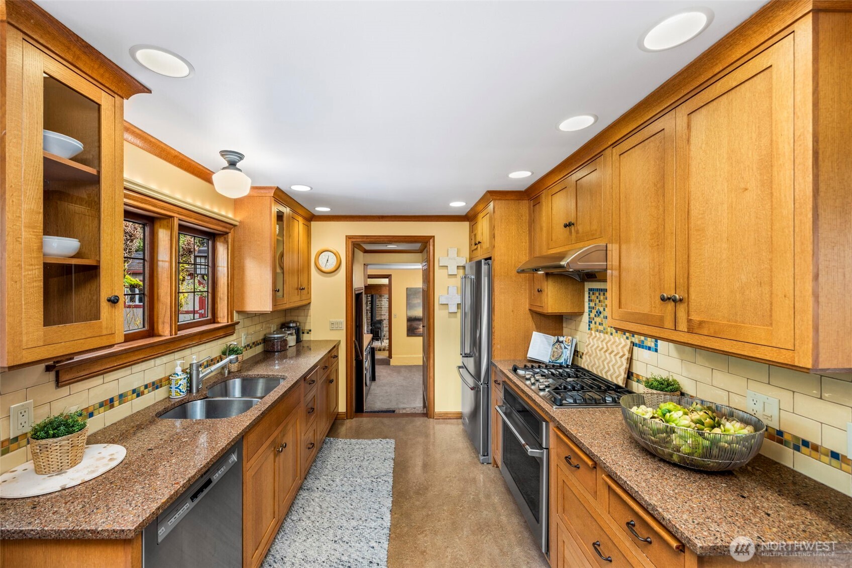 4006 NE 38th Street
