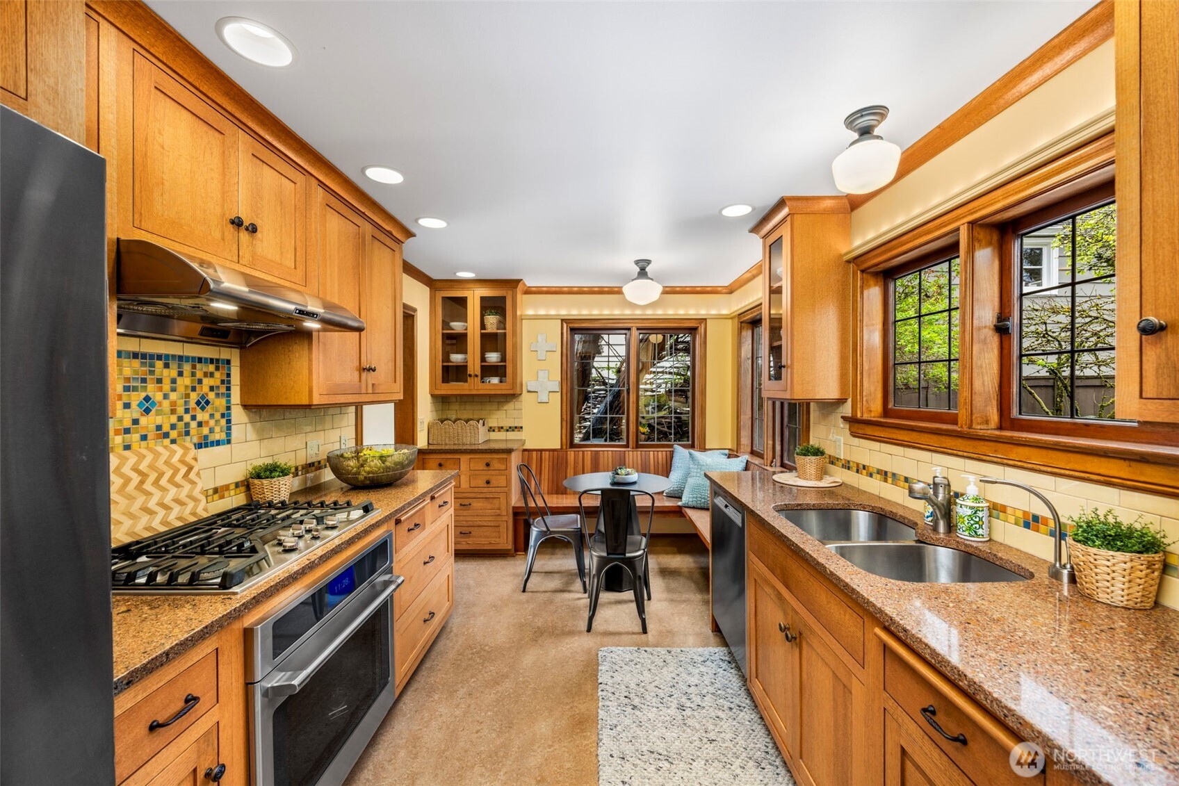 4006 NE 38th Street