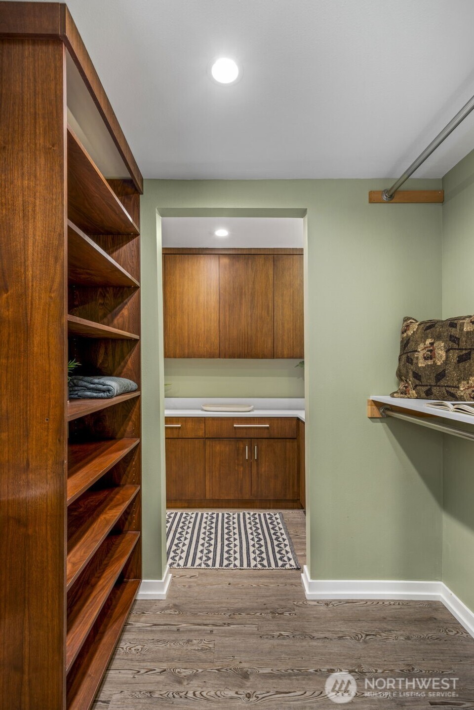 7001 Sand Point Way NE Unit: B212