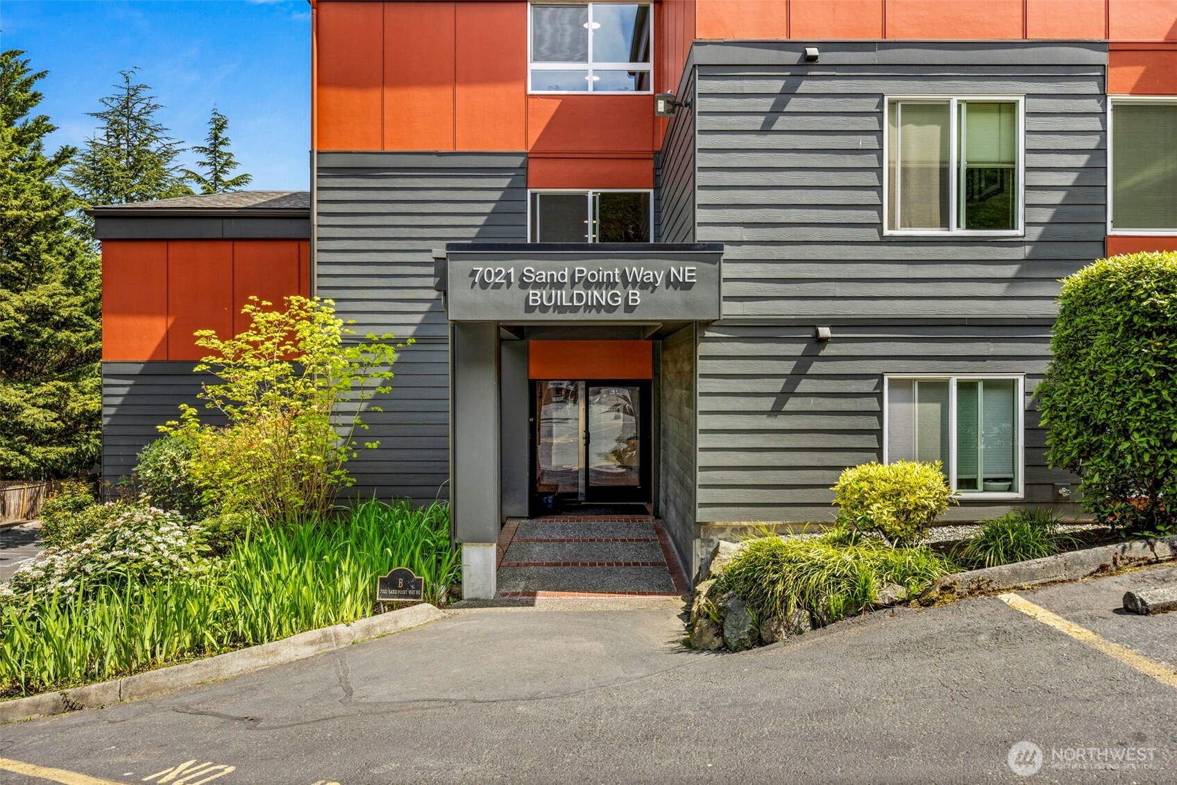 7001 Sand Point Way NE Unit: B212