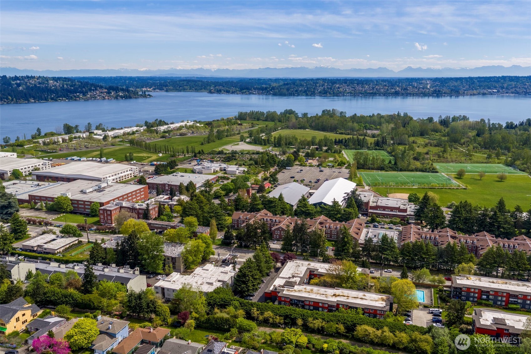 7001 Sand Point Way NE Unit: B212