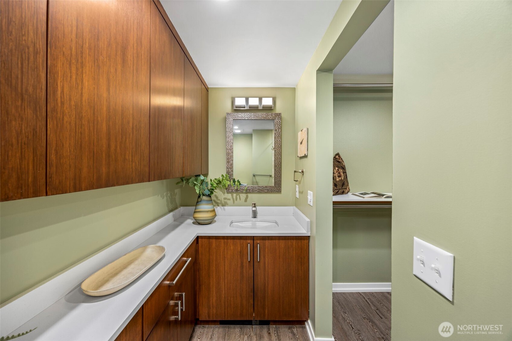 7001 Sand Point Way NE Unit: B212