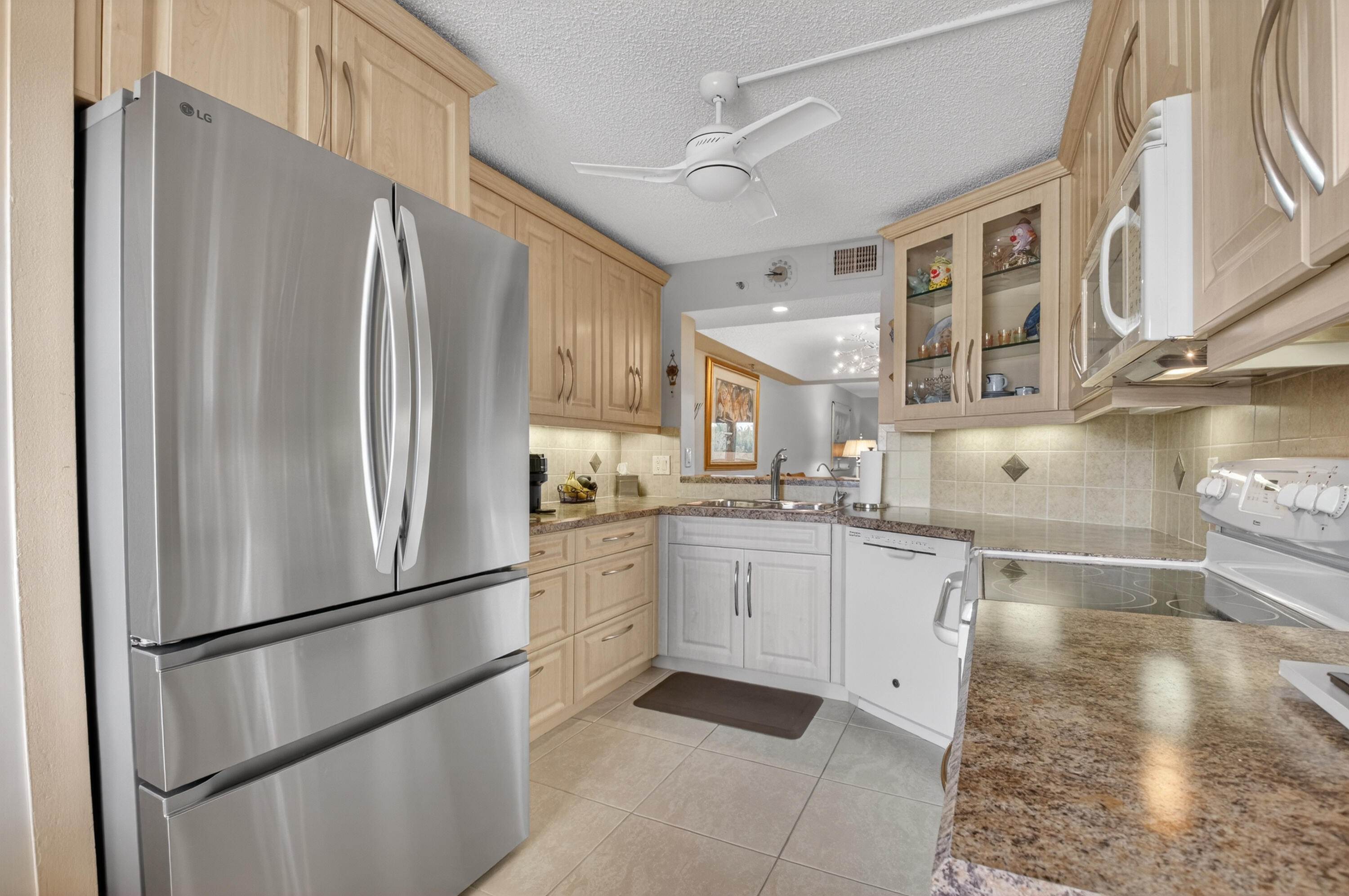 9260 SW 14th Street 2207