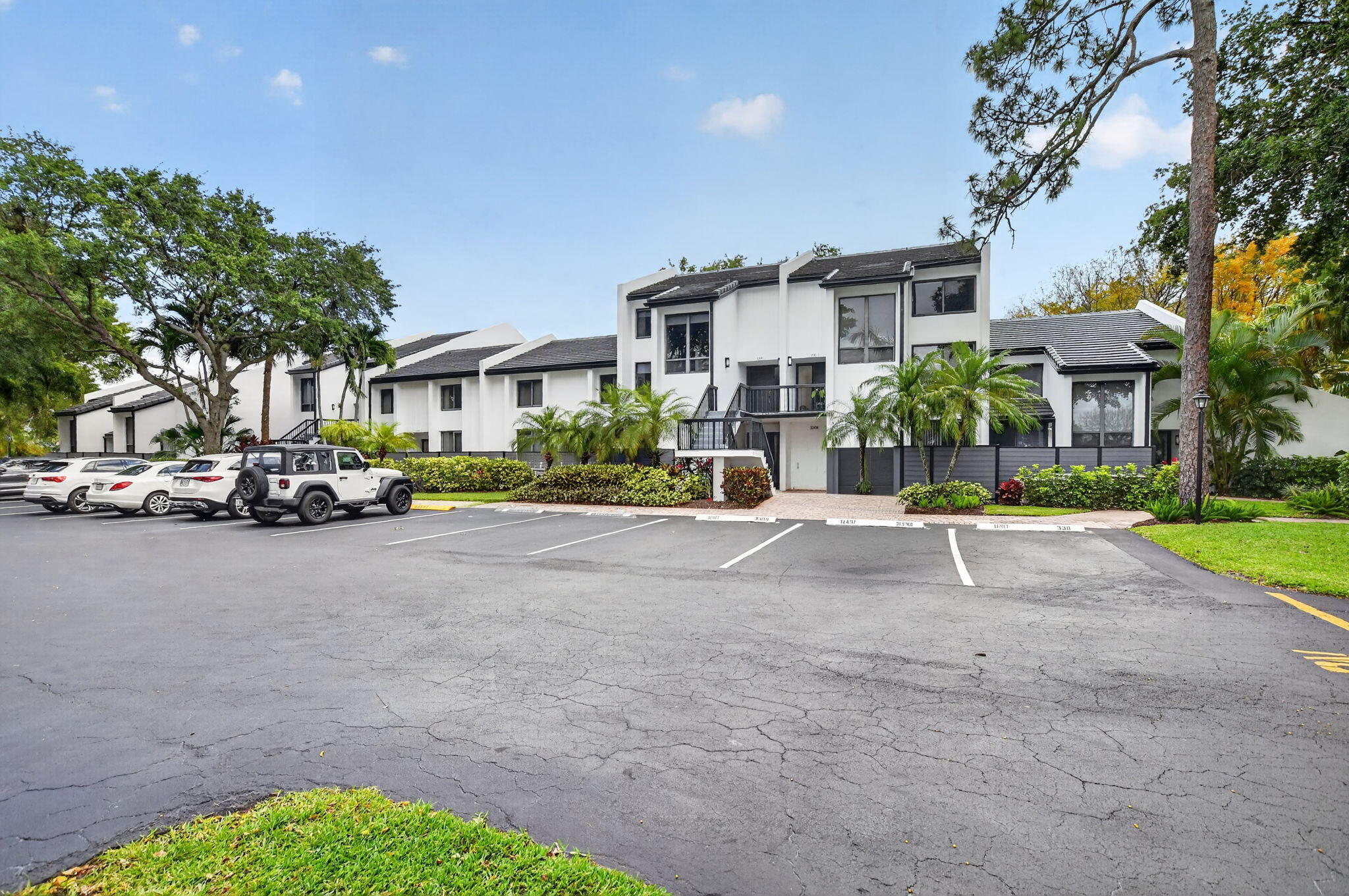 3310 Bridgewood Drive