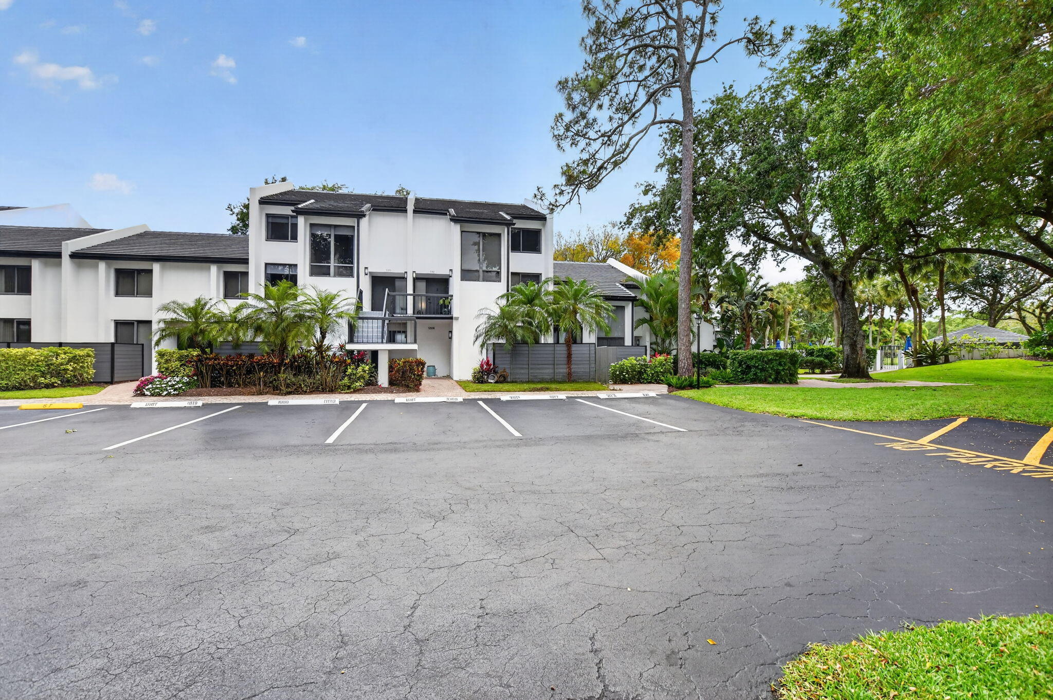 3310 Bridgewood Drive