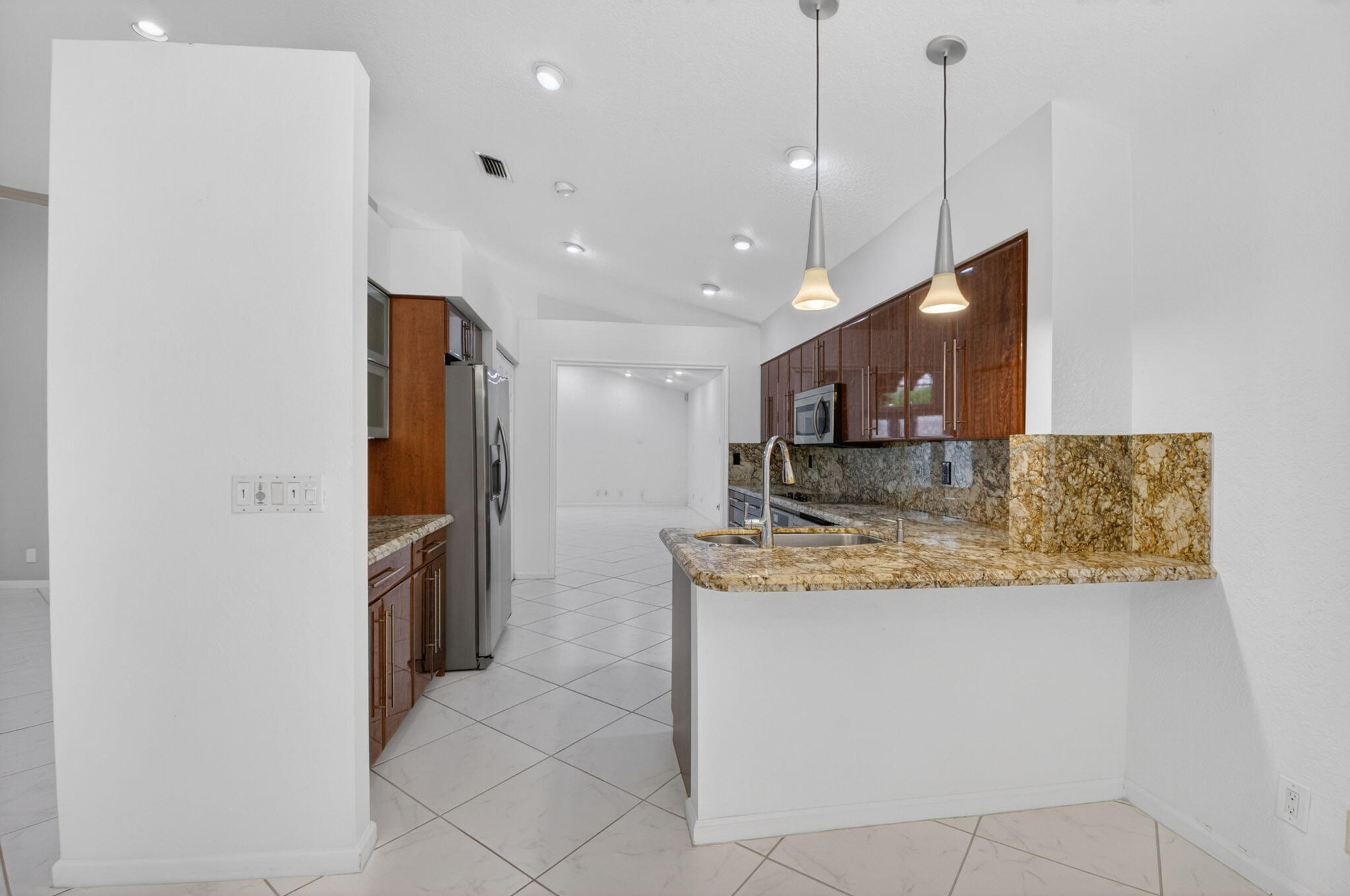7558 Ironbridge Circle