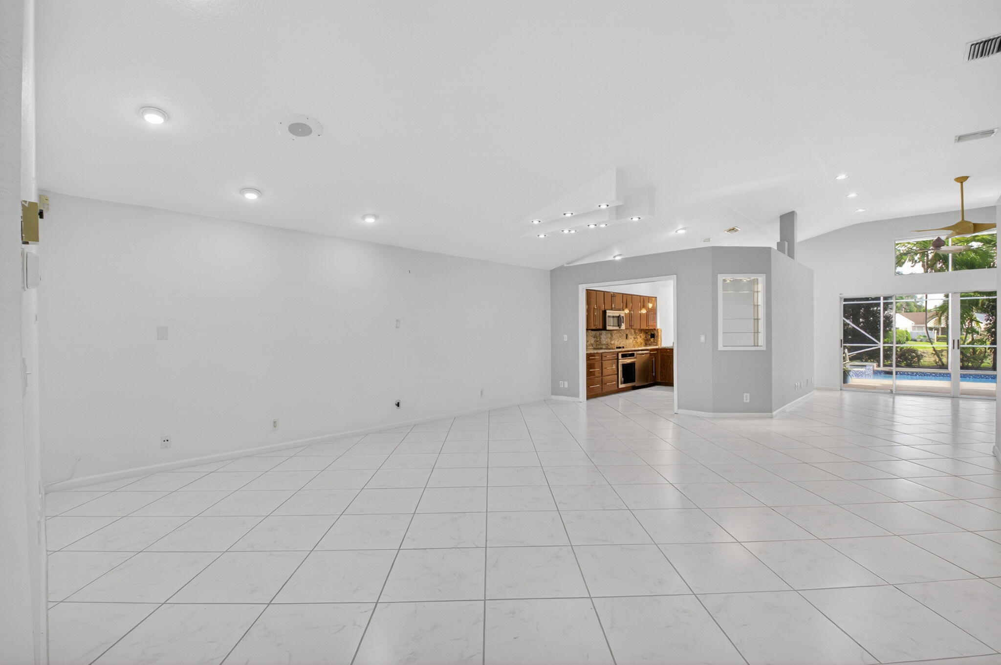 7558 Ironbridge Circle
