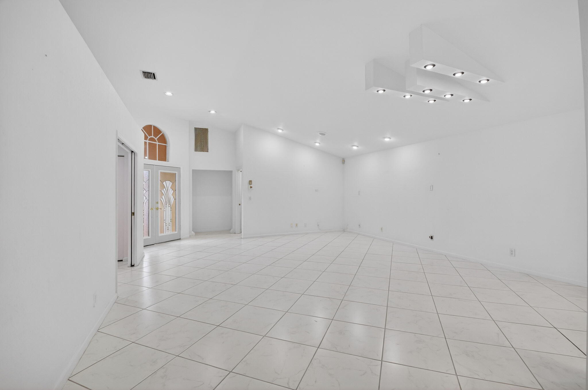 7558 Ironbridge Circle