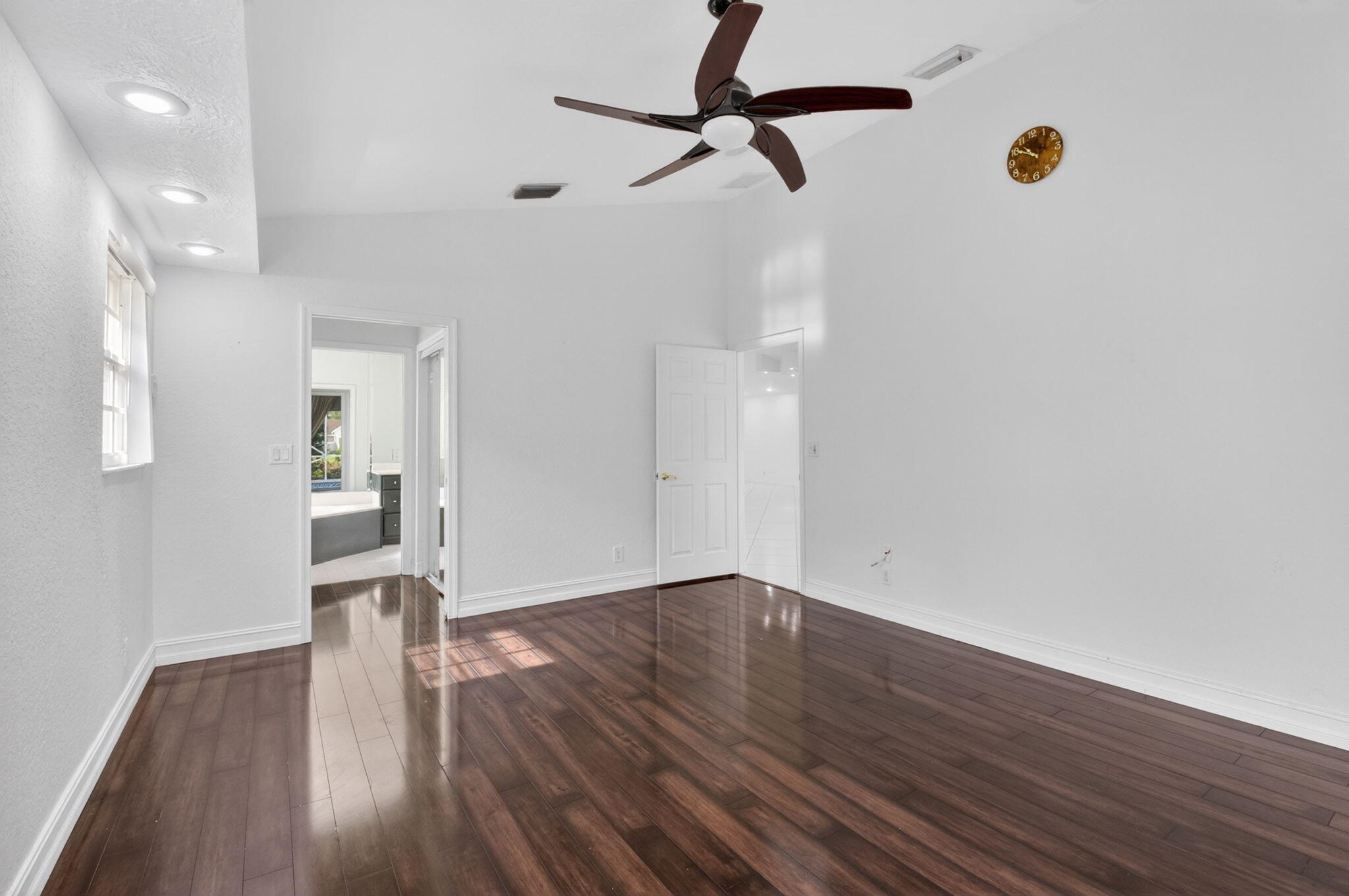 7558 Ironbridge Circle