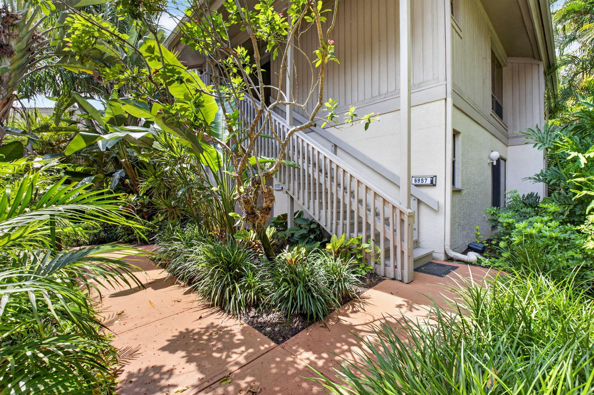 6957 Rain Forest Drive E 4 U