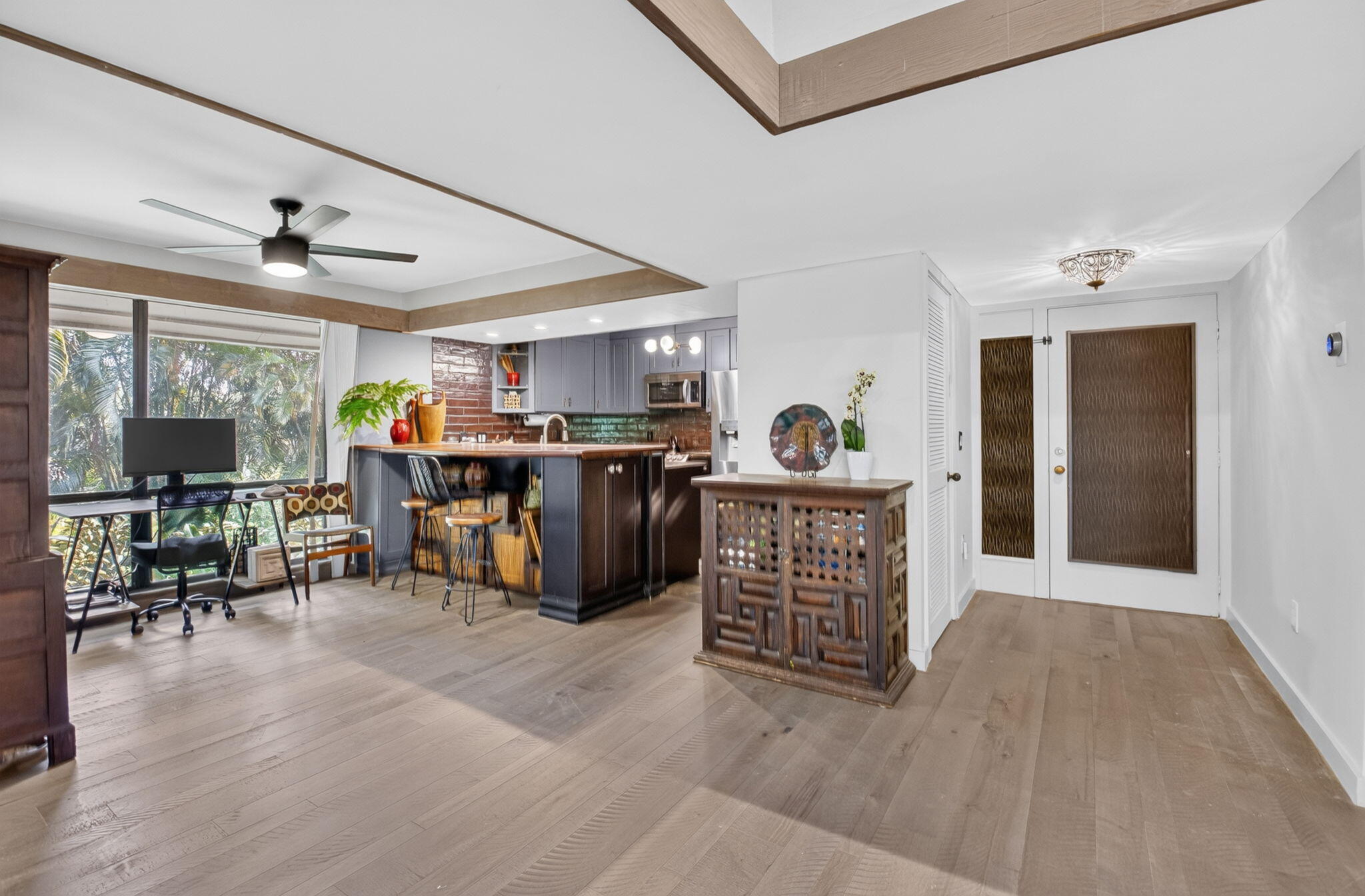 6957 Rain Forest Drive E 4 U