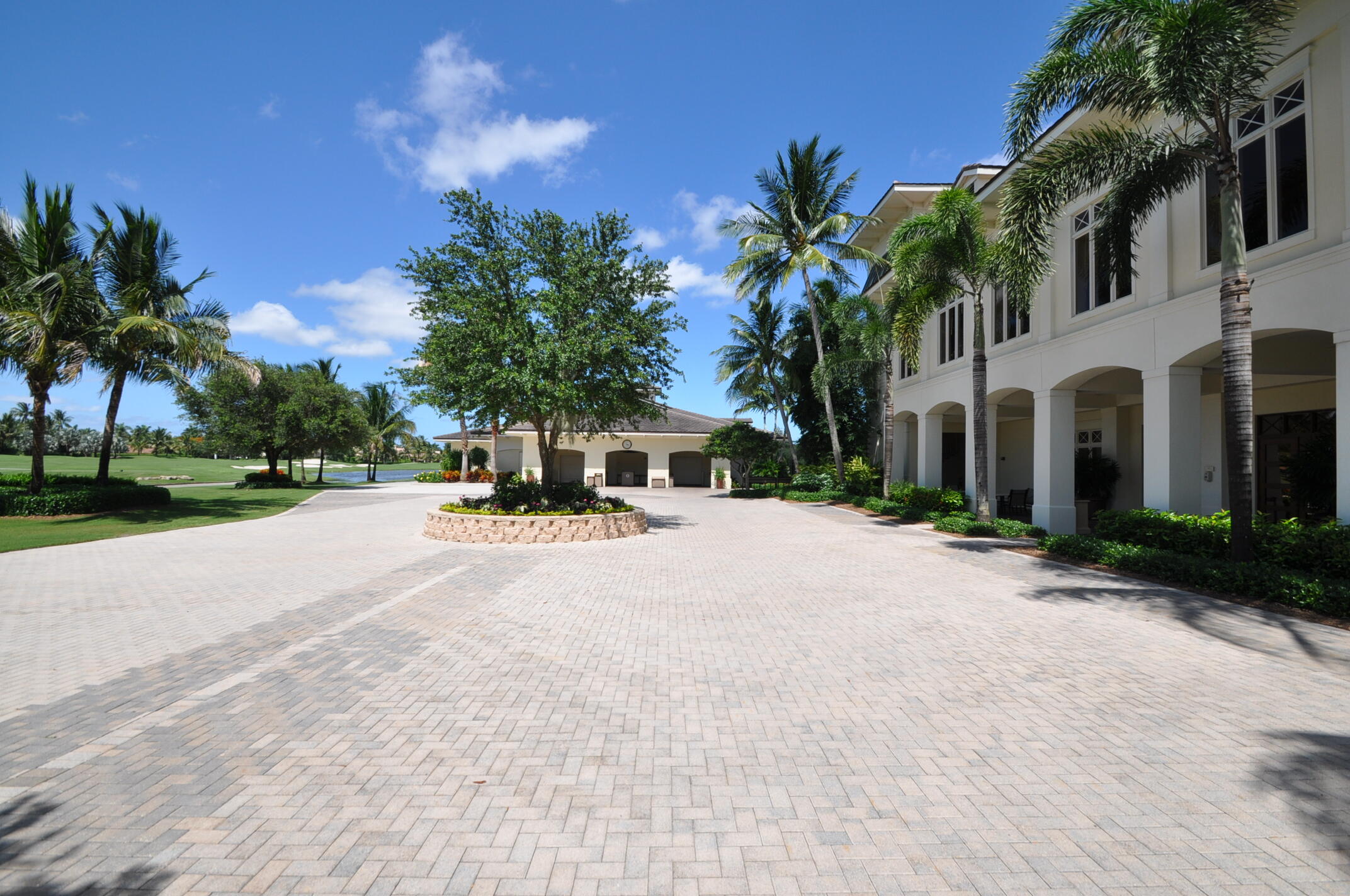 4290 NW 66th Drive