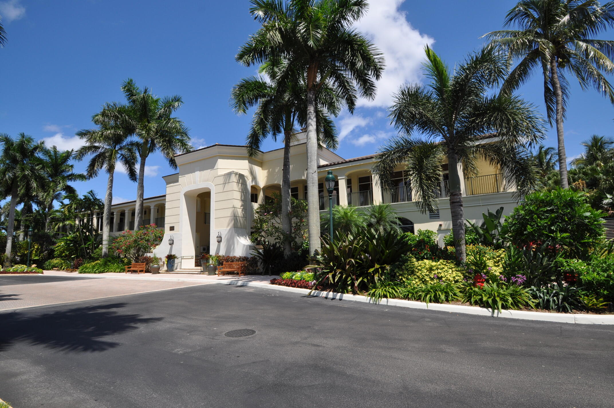 4290 NW 66th Drive