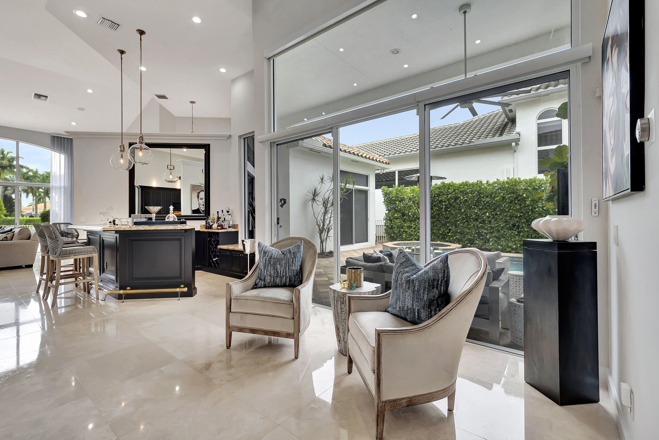 4085 Avalon Pointe Drive