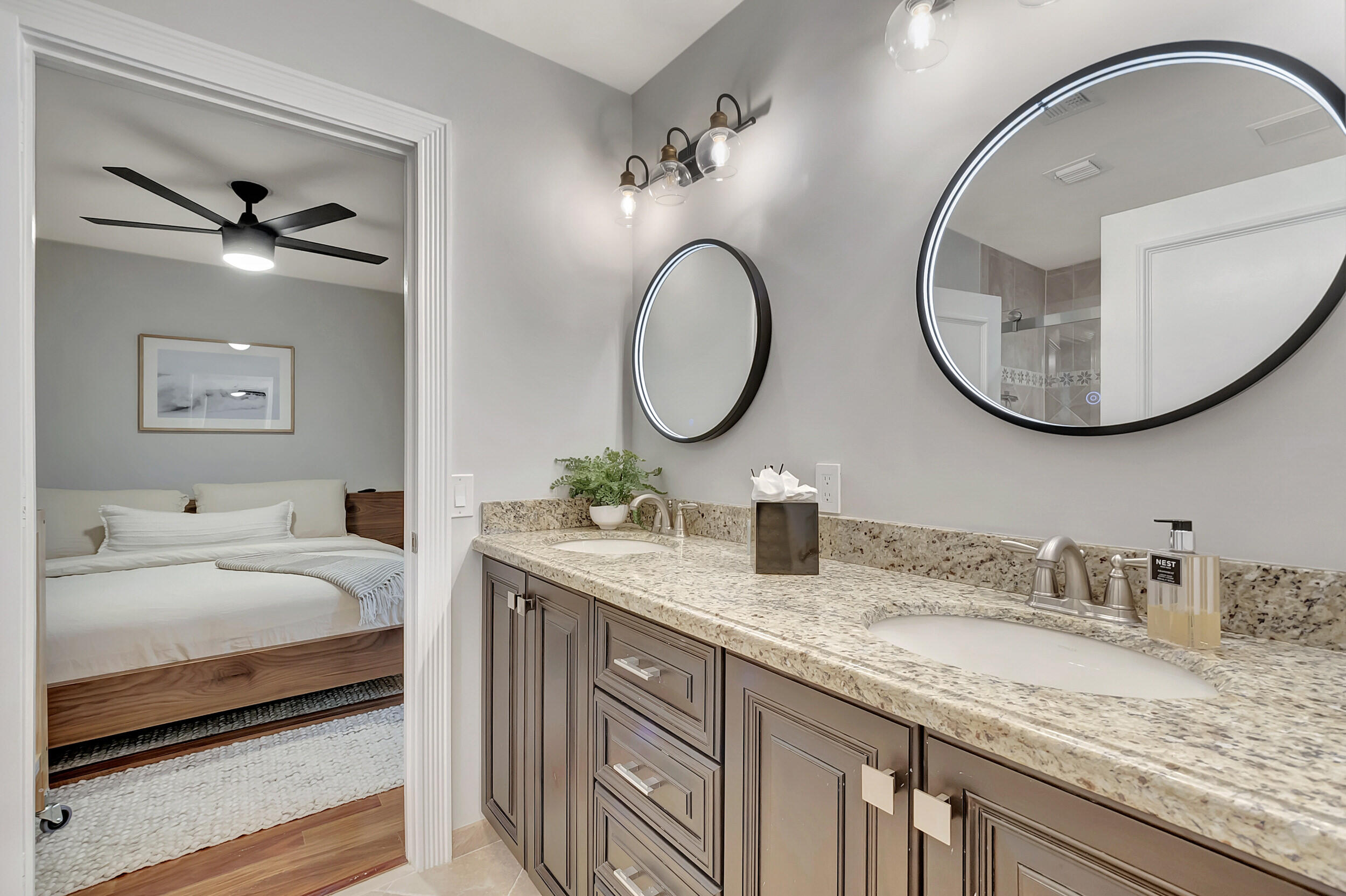 4085 Avalon Pointe Drive