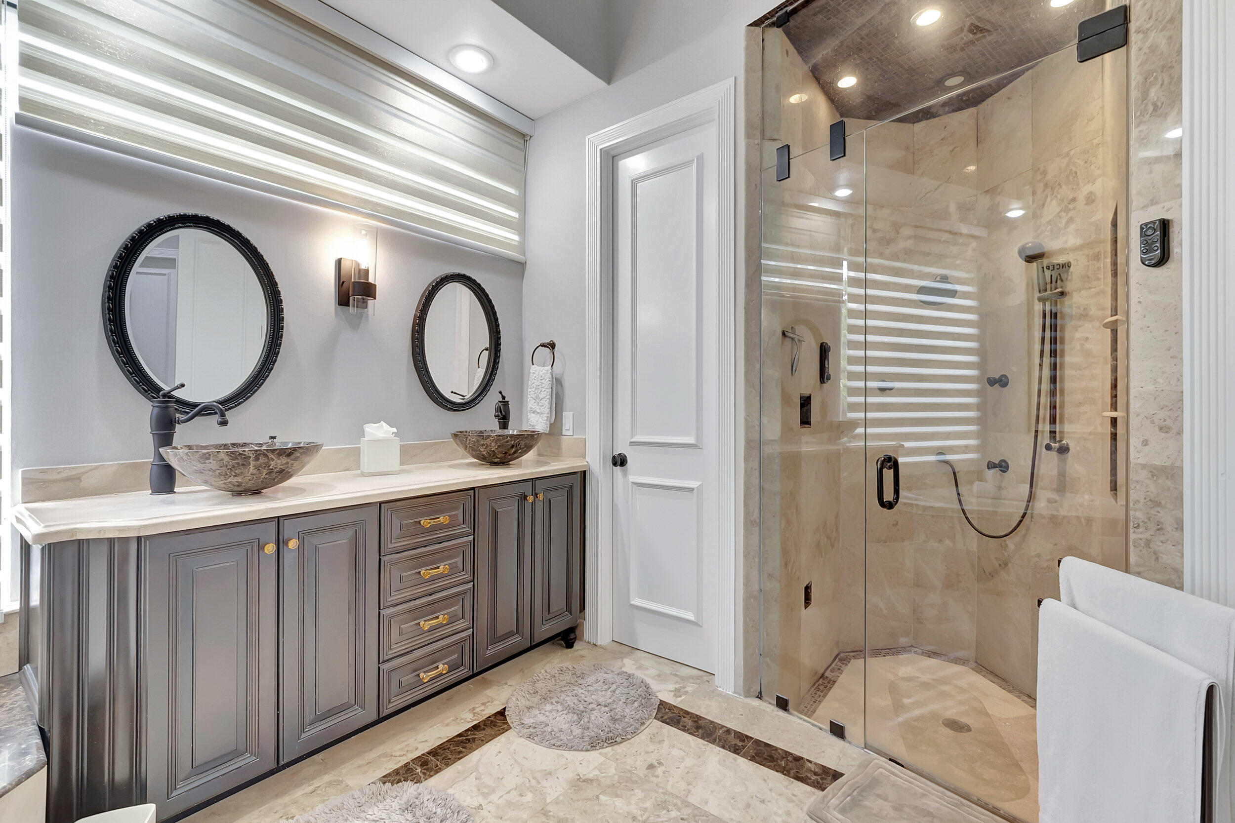 4085 Avalon Pointe Drive
