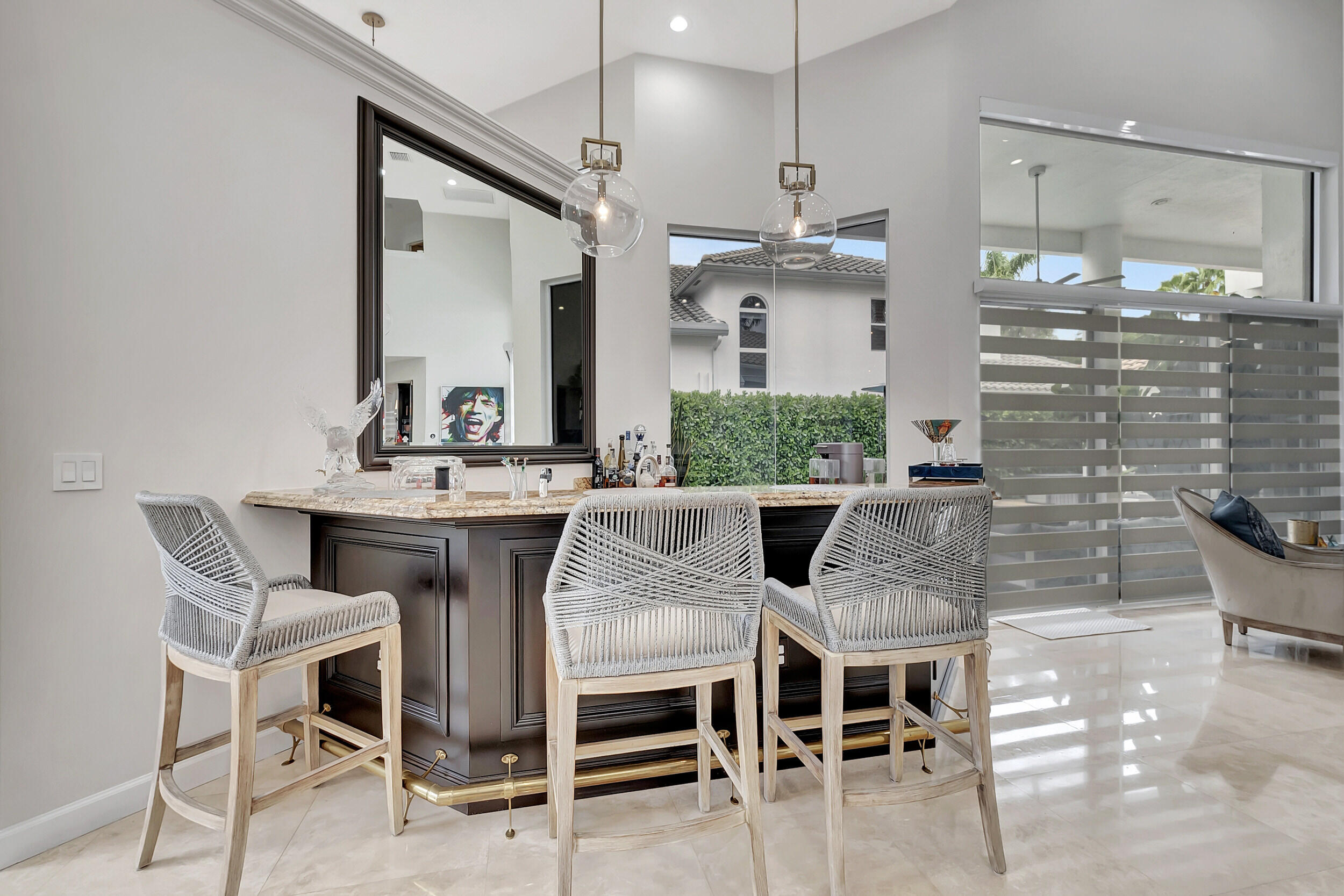 4085 Avalon Pointe Drive