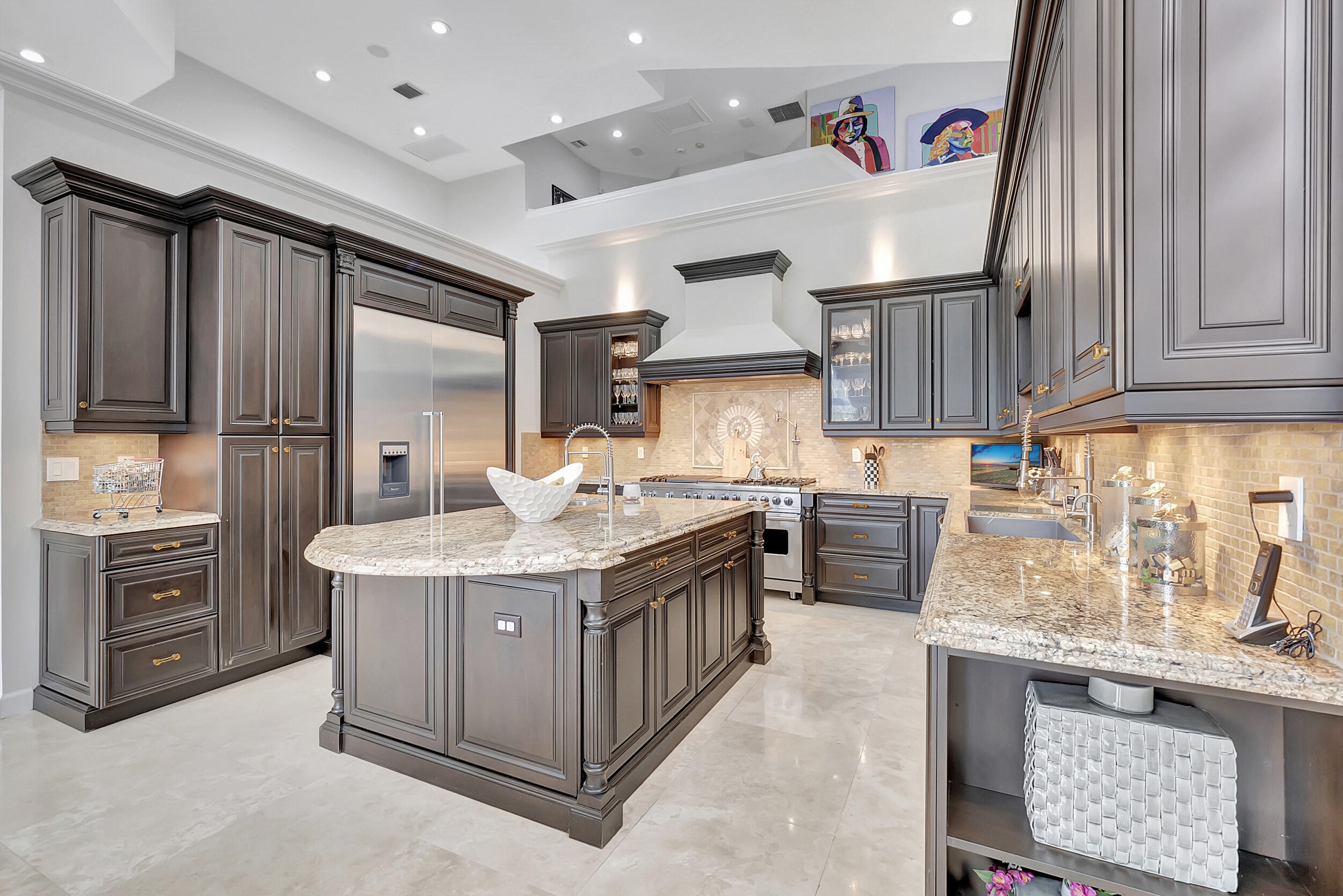 4085 Avalon Pointe Drive