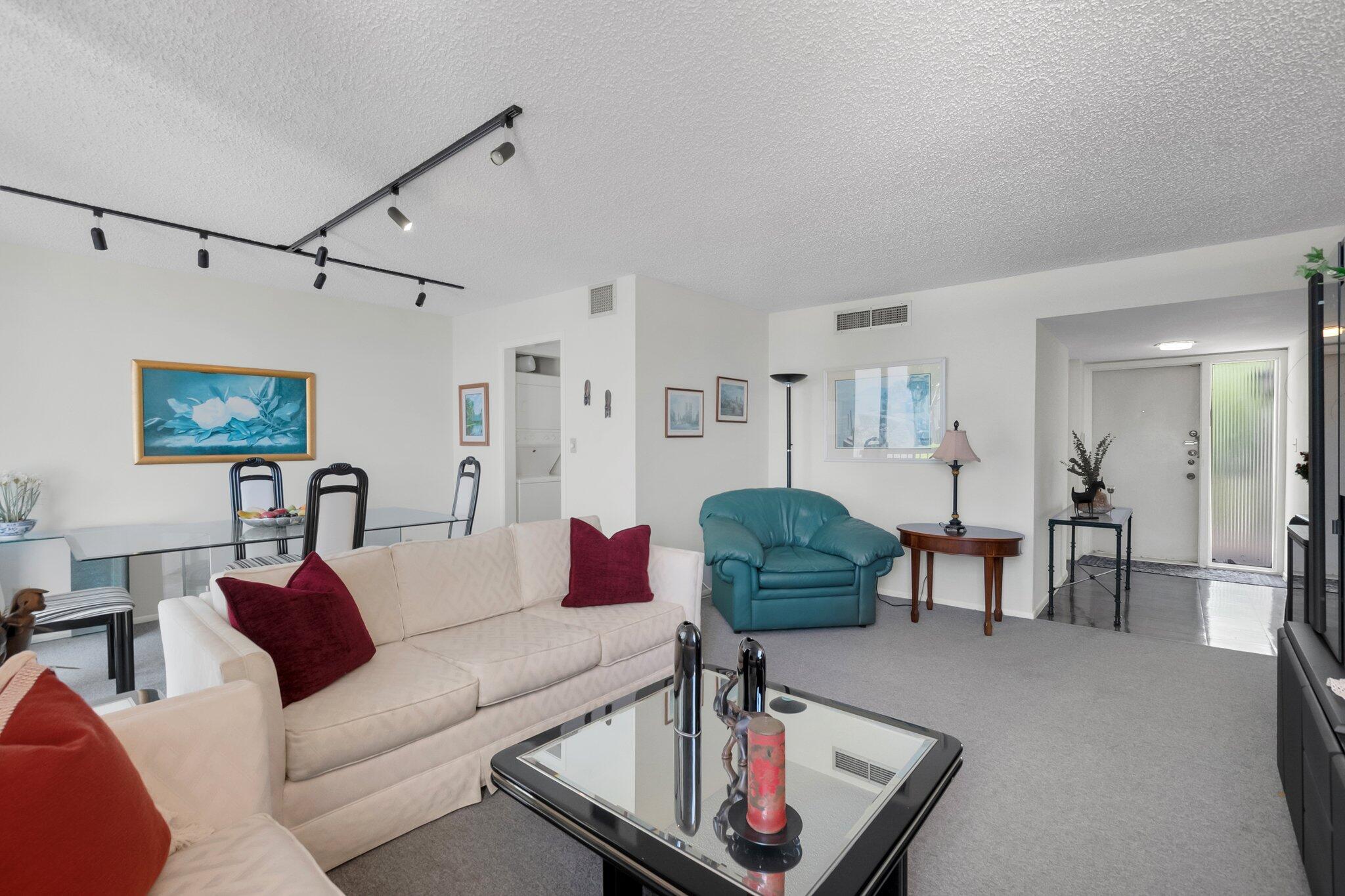 805 Bridgewood Place