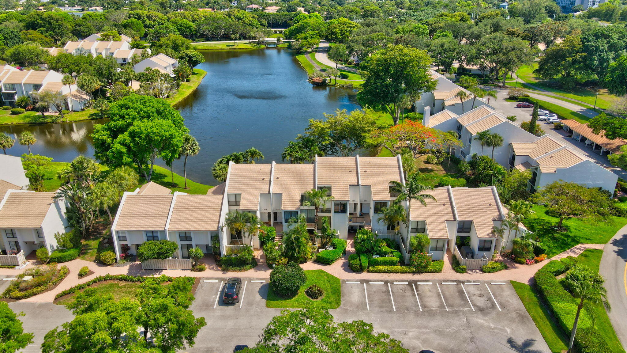 805 Bridgewood Place