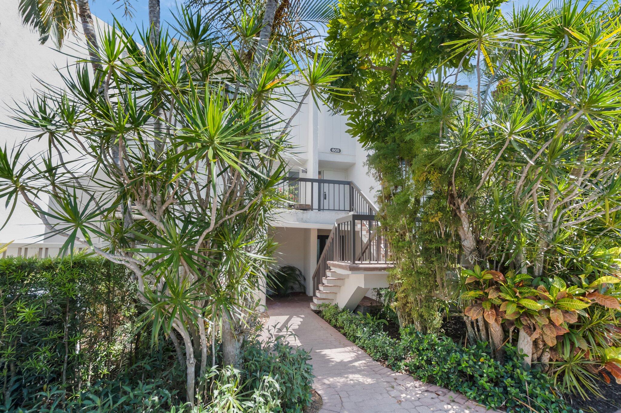 805 Bridgewood Place