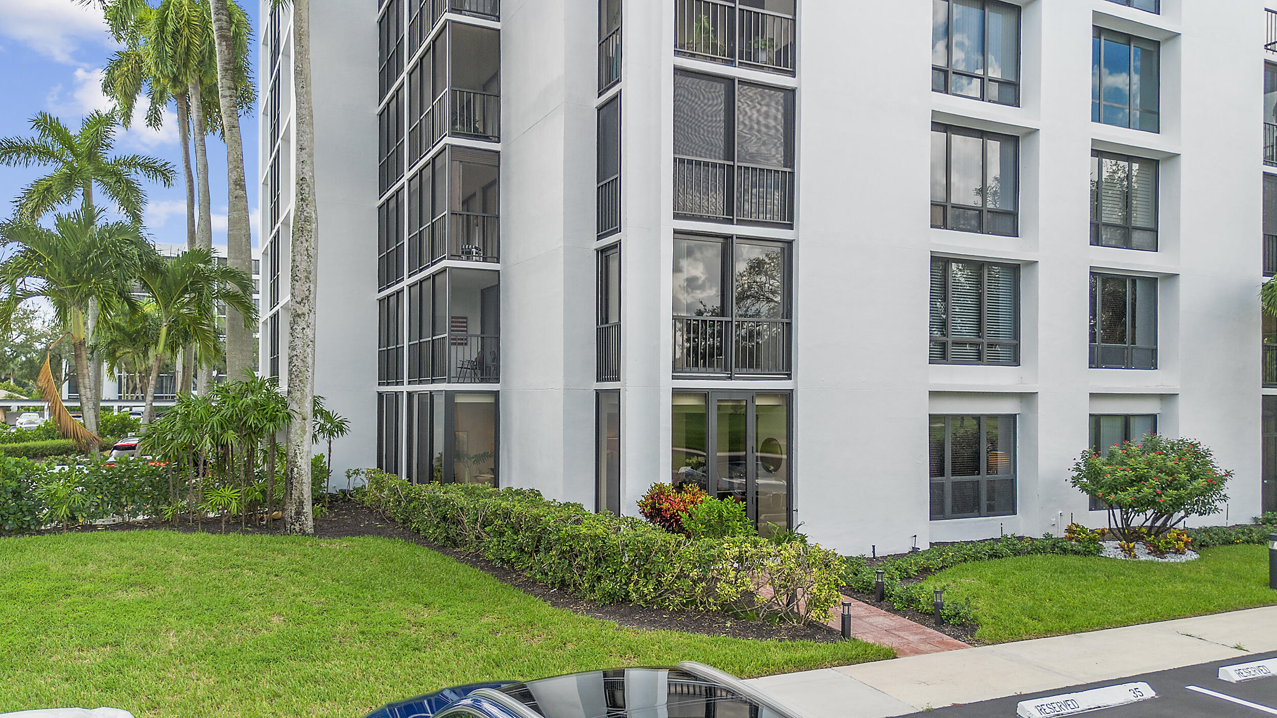 7819 Lakeside Boulevard 814