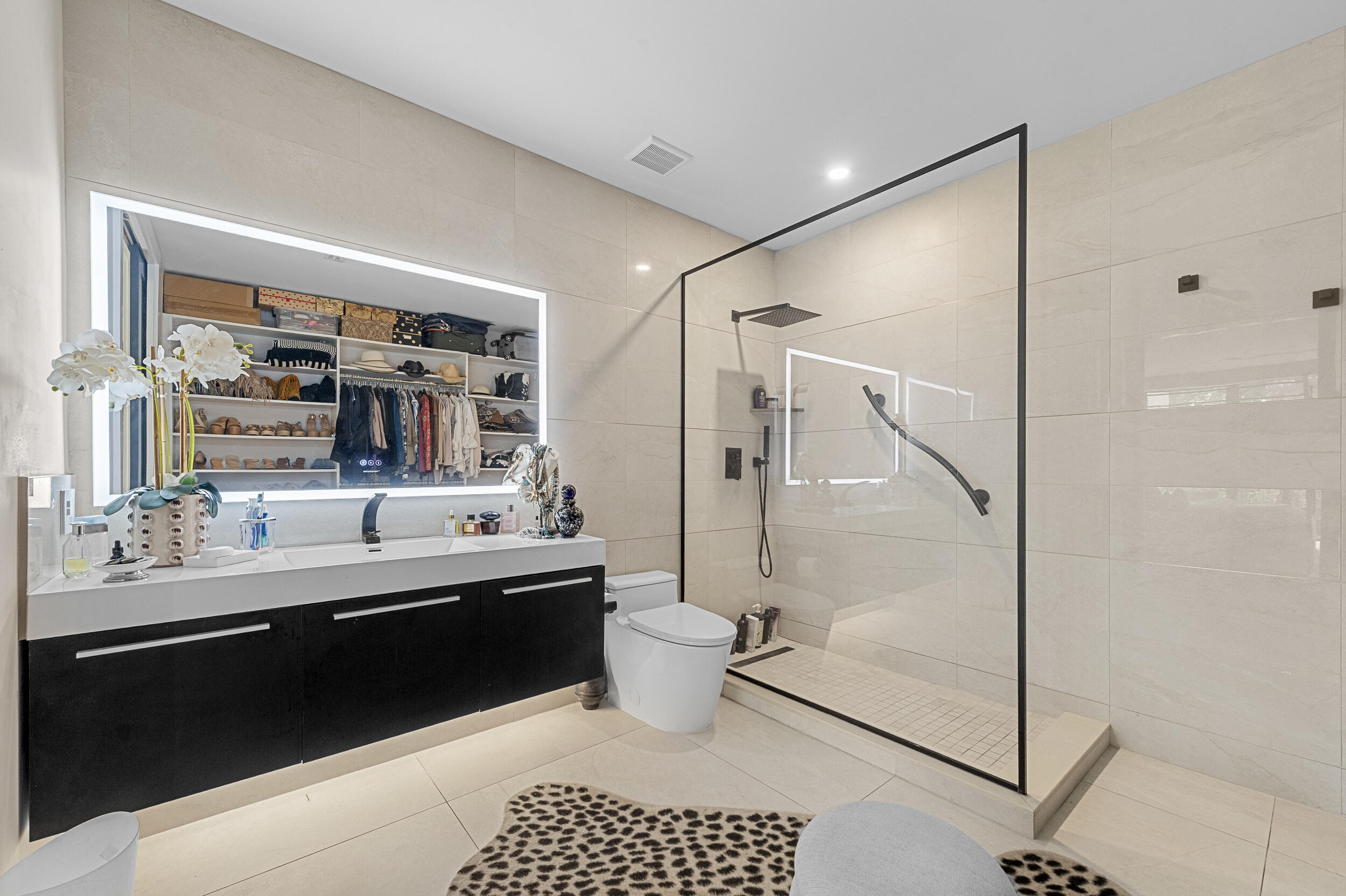 7819 Lakeside Boulevard 814